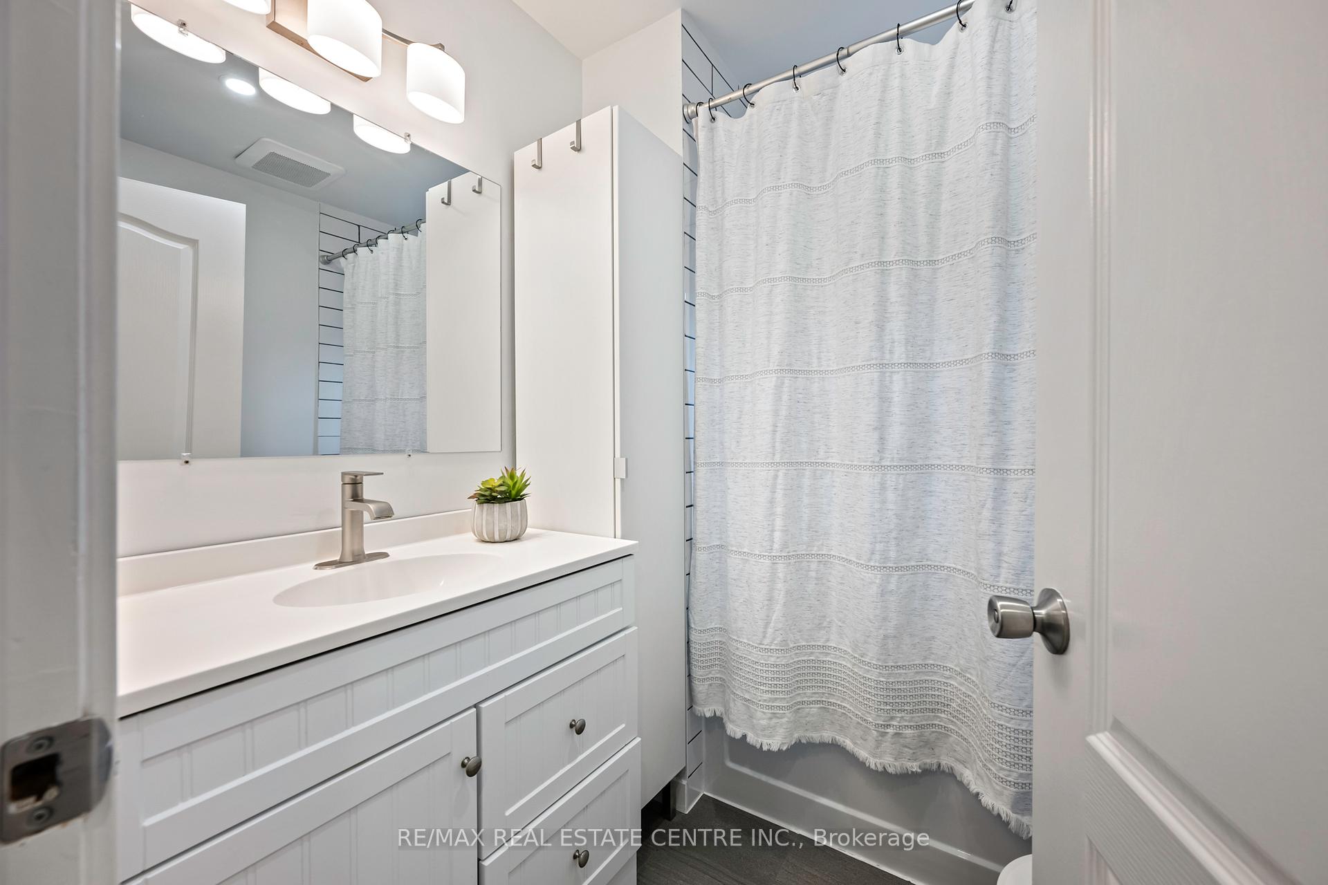Photo 16 of 121 Proton Street N, Southgate — HOMEH