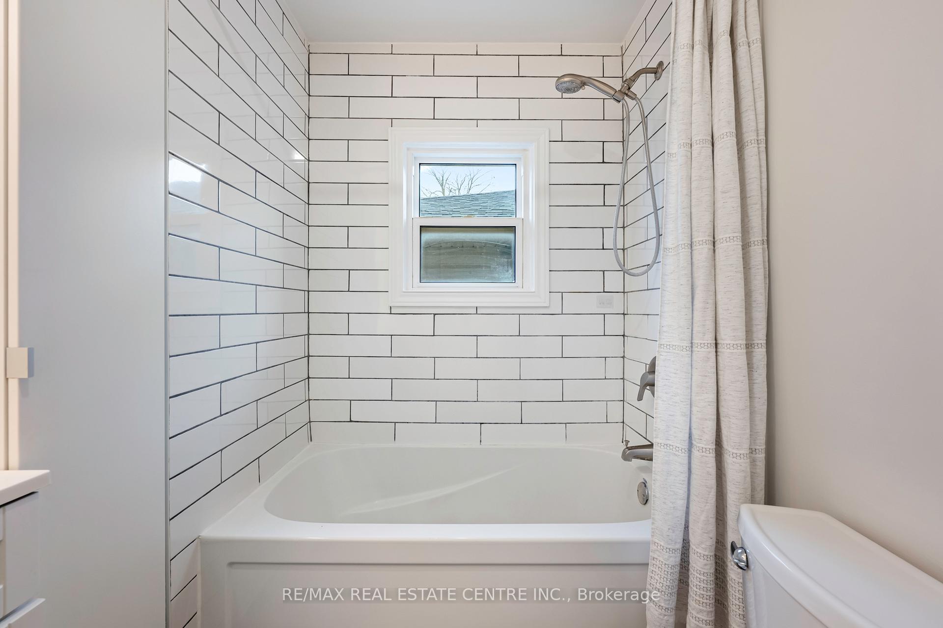 Photo 18 of 121 Proton Street N, Southgate — HOMEH