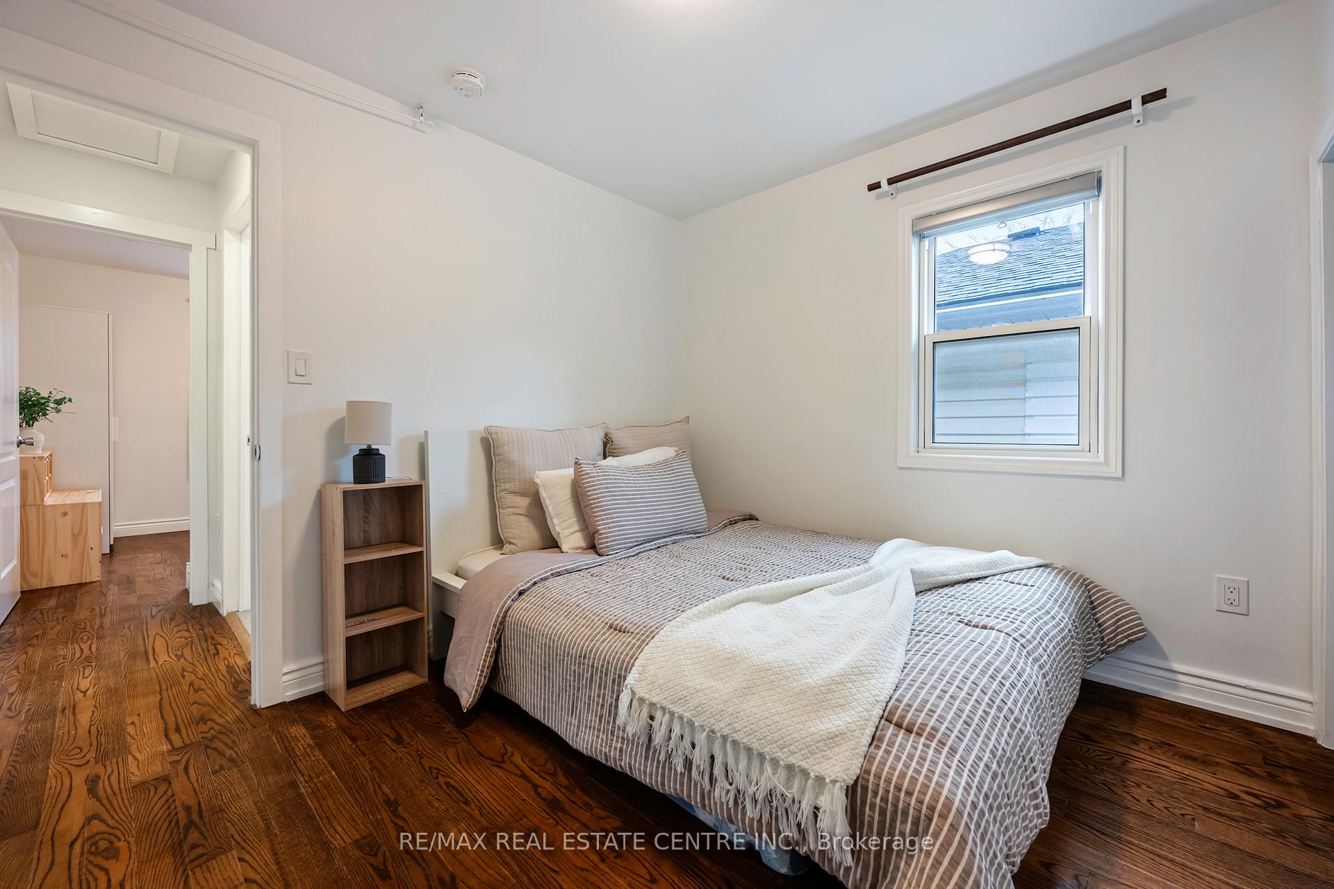 Photo 21 of 121 Proton Street N, Southgate — HOMEH