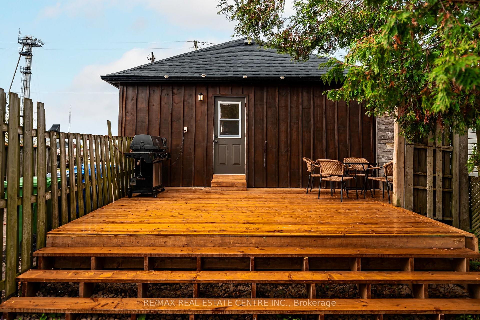 Photo 36 of 121 Proton Street N, Southgate — HOMEH