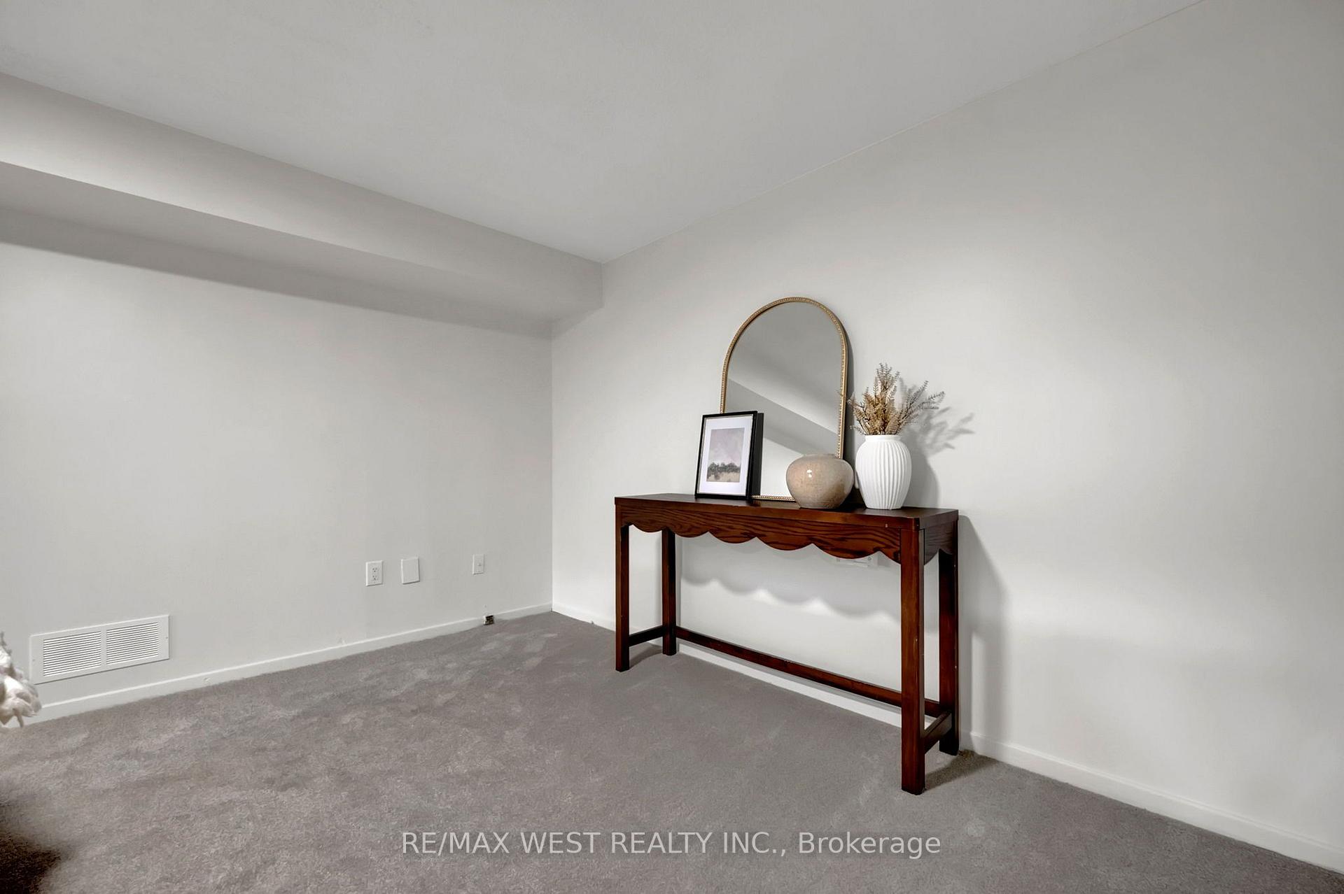 Photo 42 of 4 Flemington Court, Whitby, Lynde Creek — HOMEH