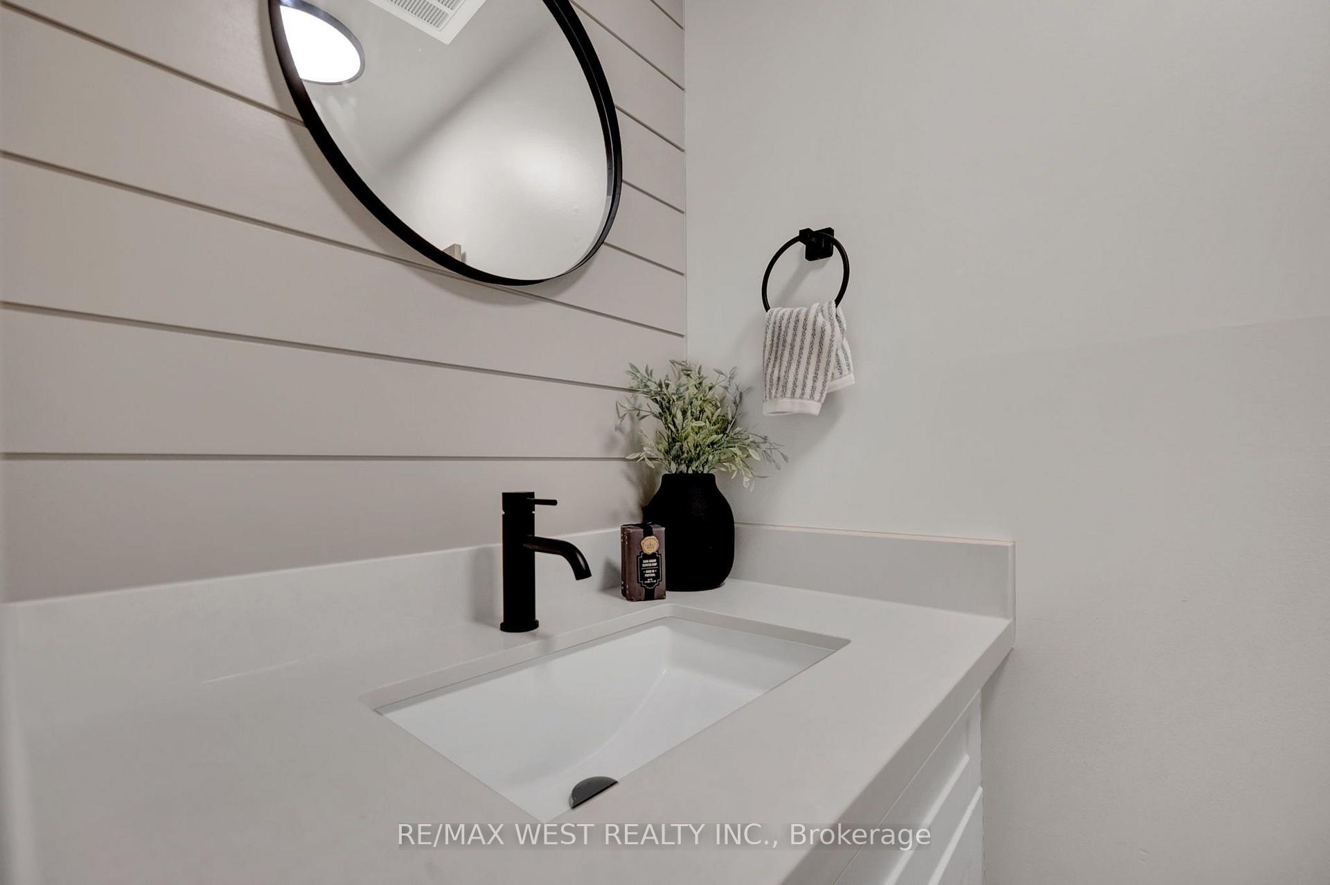 Photo 43 of 4 Flemington Court, Whitby, Lynde Creek — HOMEH