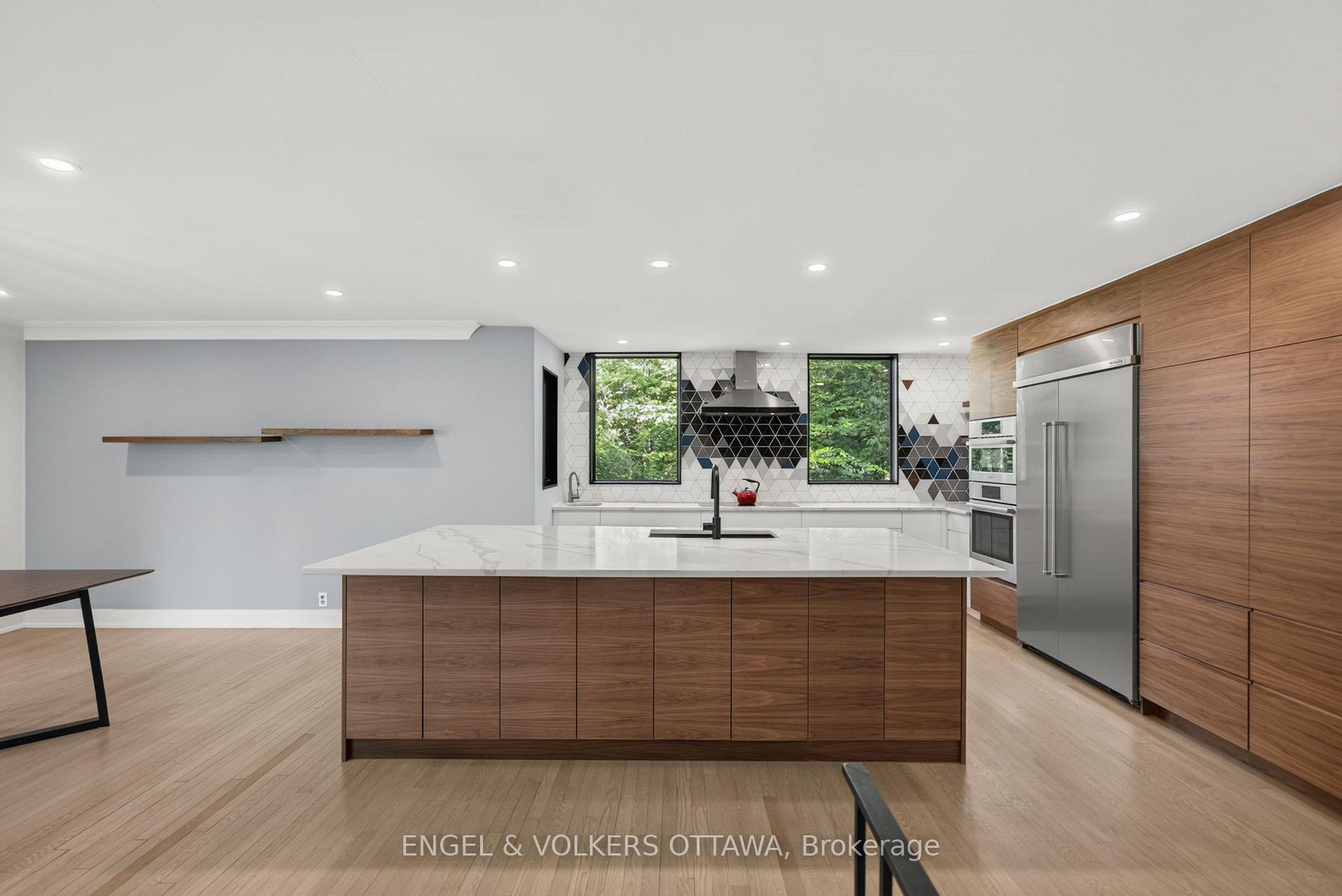 Photo 9 of 4167 Farmers Way, Ottawa, Carlsbad Springs — HOMEH