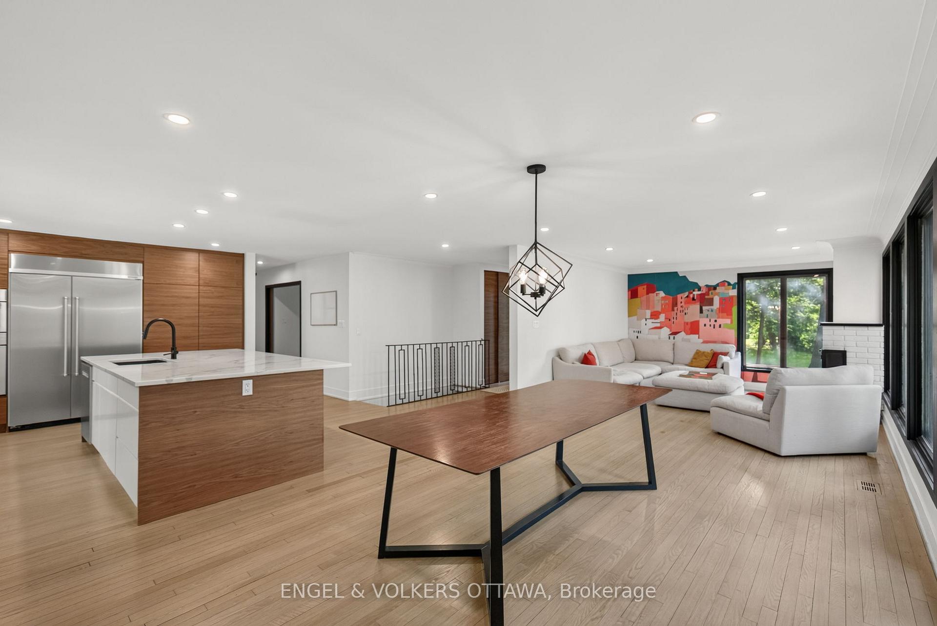 Photo 16 of 4167 Farmers Way, Ottawa, Carlsbad Springs — HOMEH