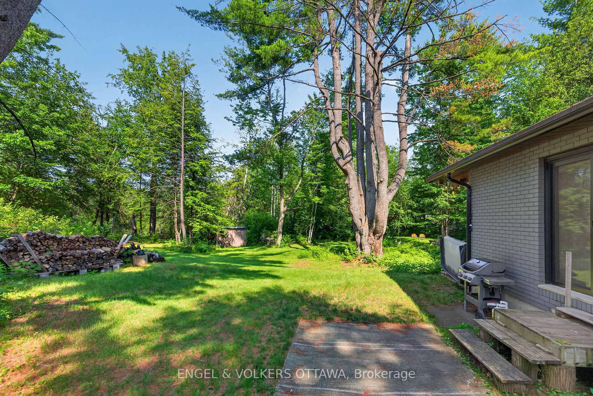 Photo 41 of 4167 Farmers Way, Ottawa, Carlsbad Springs — HOMEH