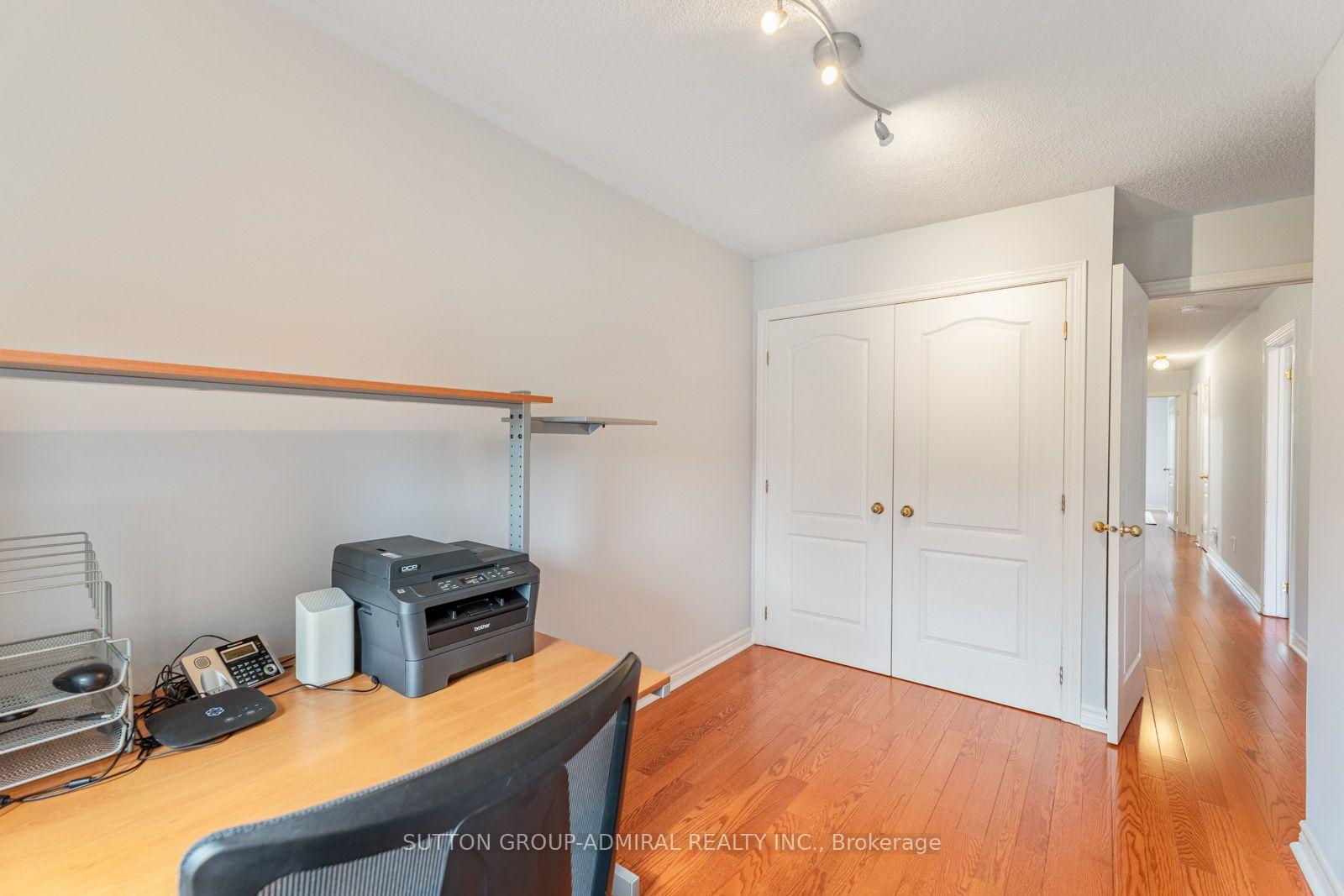 Photo 24 of 37 Kingsbridge Circle, Vaughan, Beverley Glen — HOMEH
