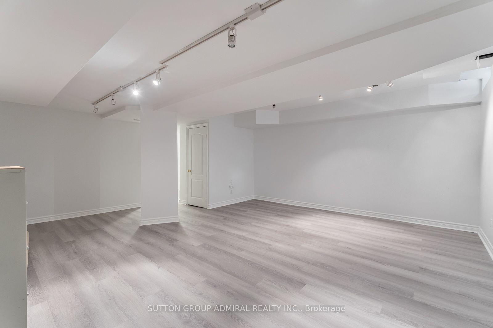 Photo 31 of 37 Kingsbridge Circle, Vaughan, Beverley Glen — HOMEH