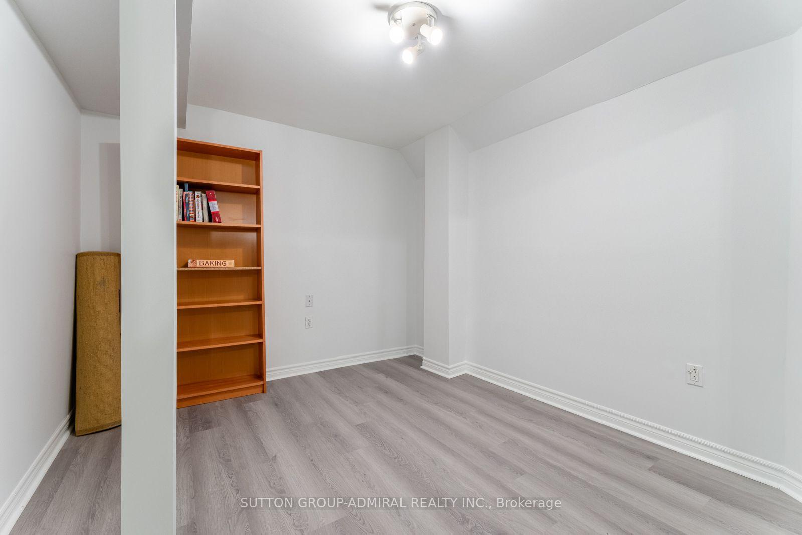 Photo 33 of 37 Kingsbridge Circle, Vaughan, Beverley Glen — HOMEH