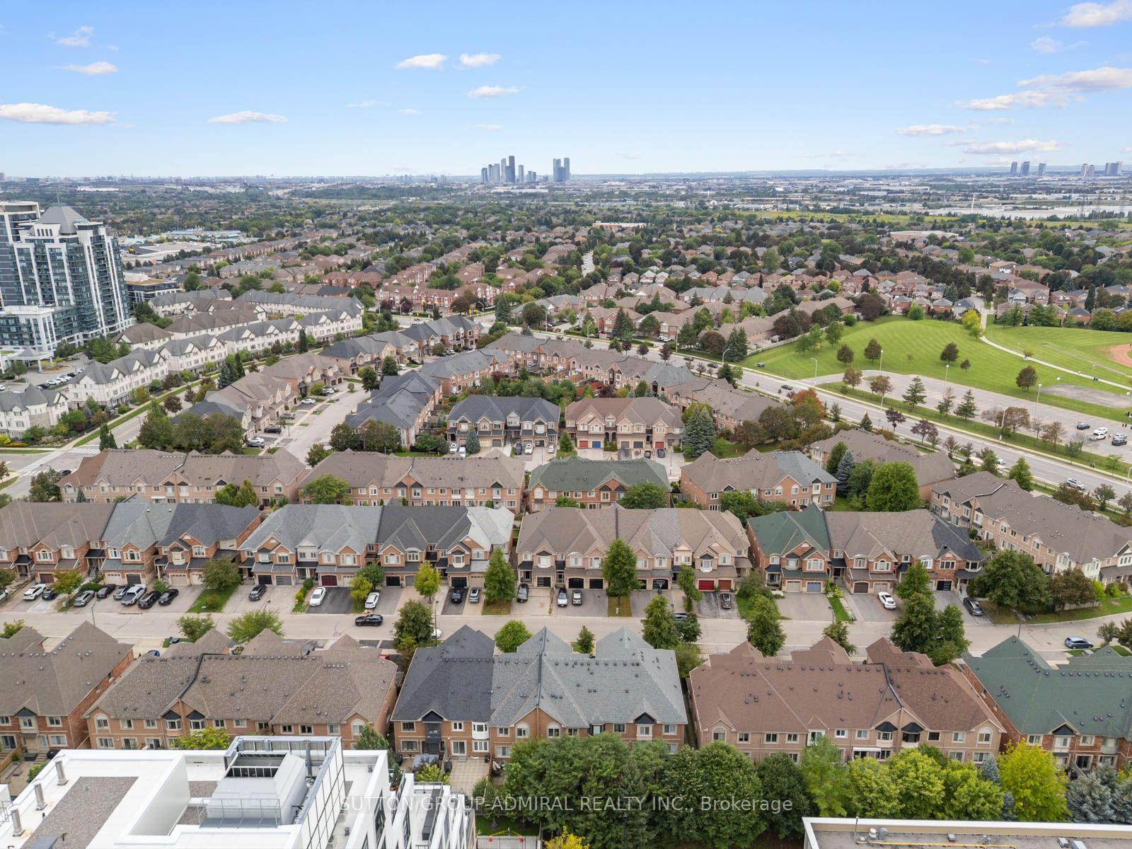 Photo 48 of 37 Kingsbridge Circle, Vaughan, Beverley Glen — HOMEH