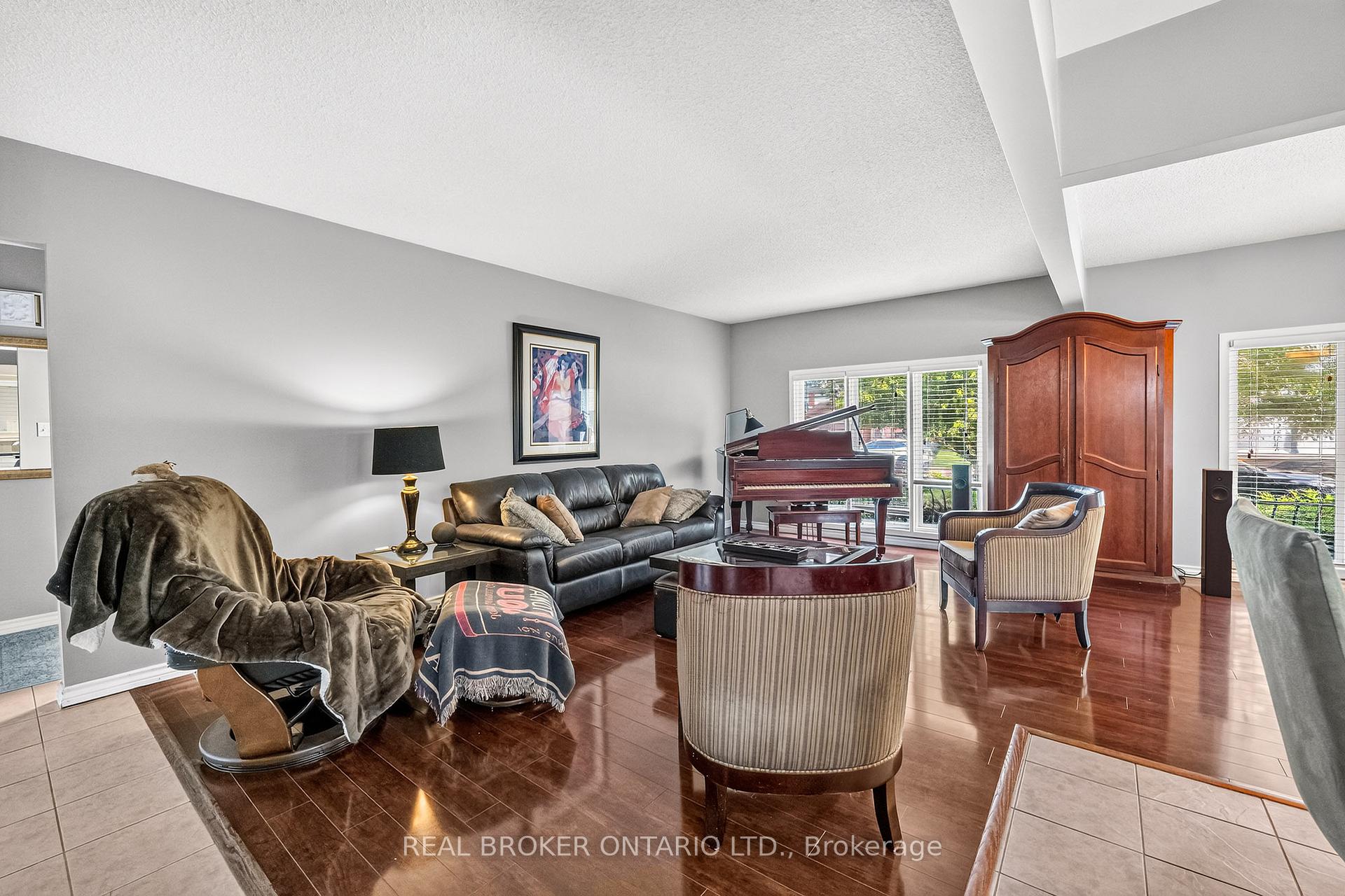 Photo 8 of 128 Melissa Crescent, Welland, N. Welland — HOMEH