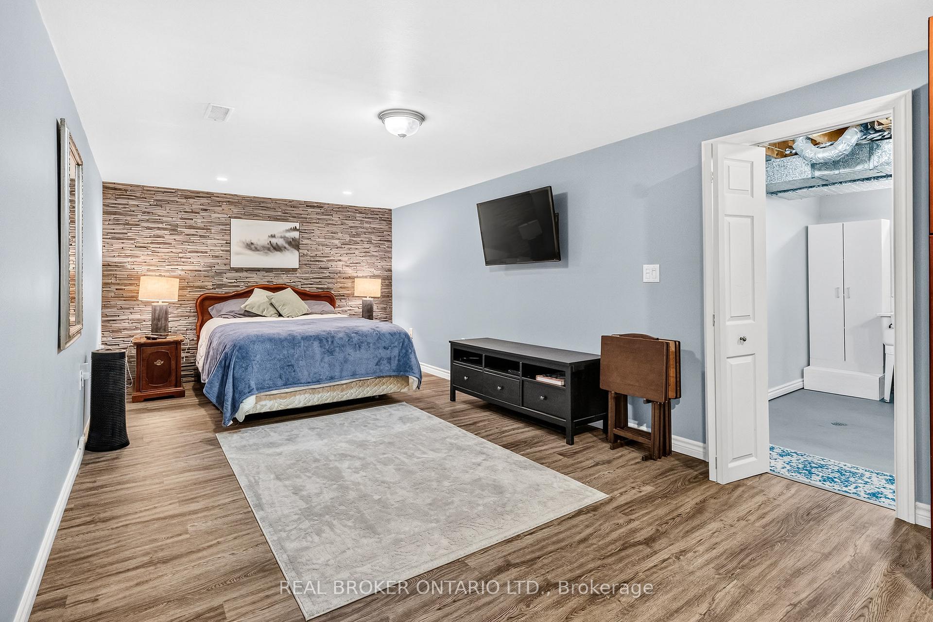 Photo 15 of 128 Melissa Crescent, Welland, N. Welland — HOMEH