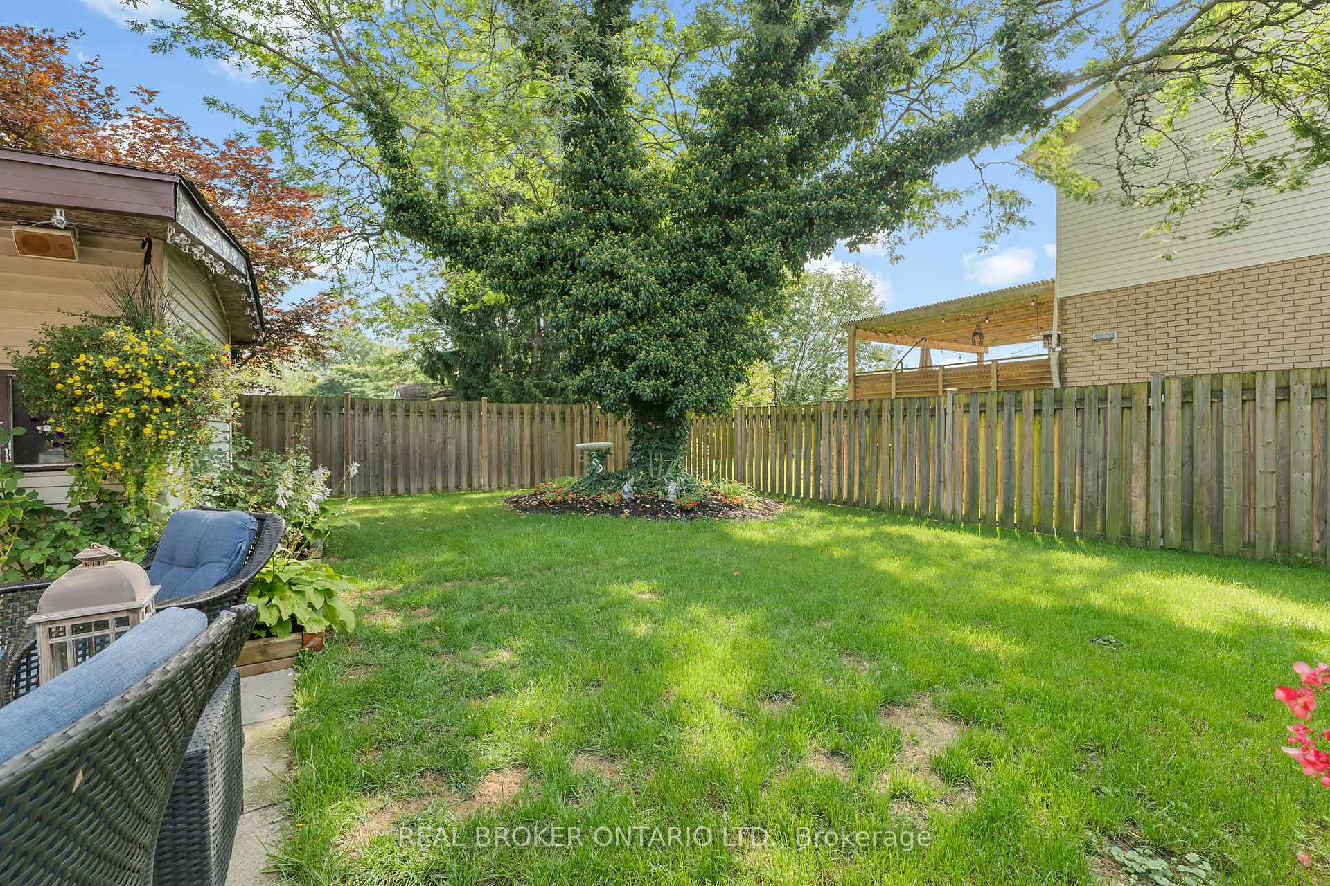 Photo 27 of 128 Melissa Crescent, Welland, N. Welland — HOMEH