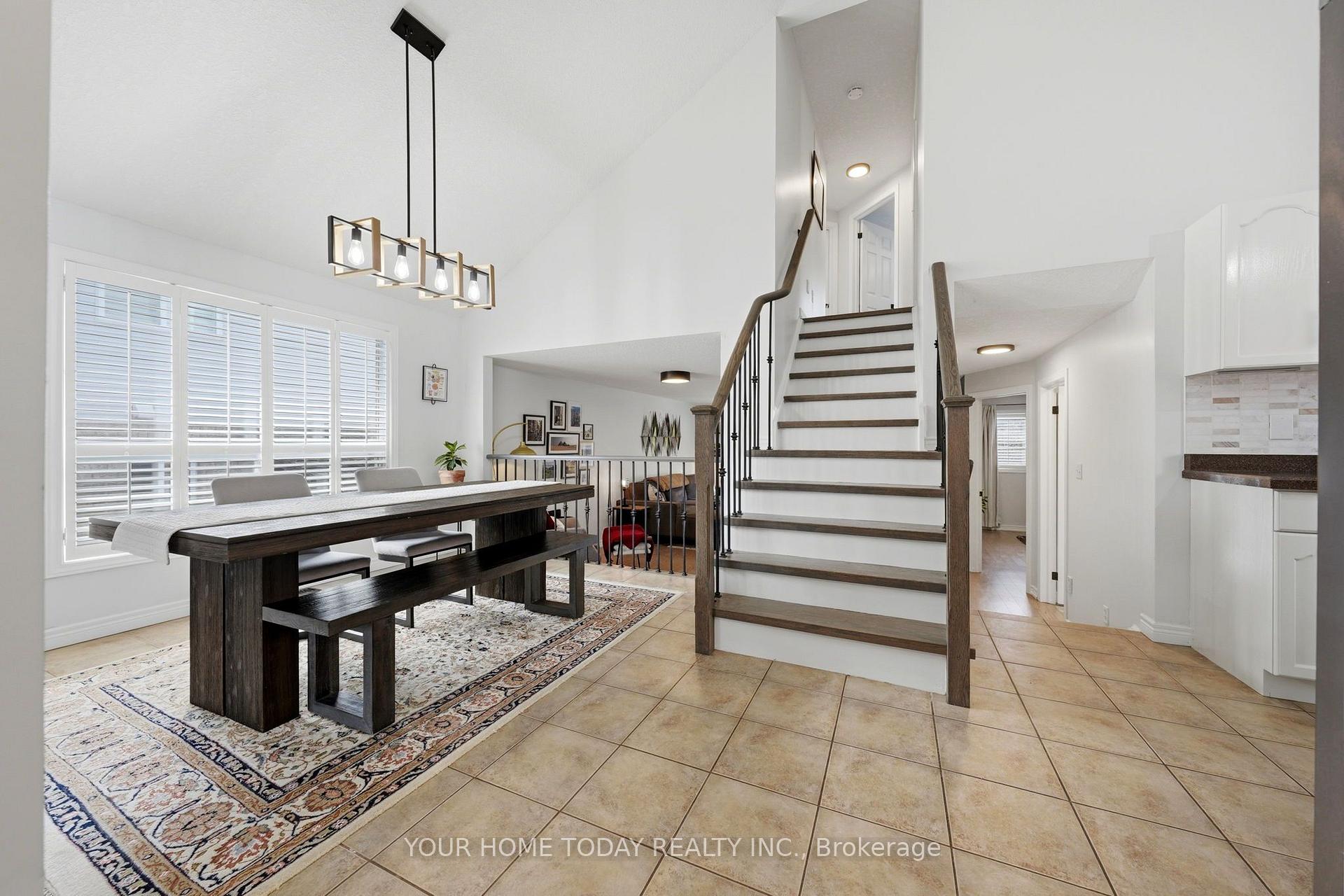 Photo 10 of 19 Rachlin Drive, Halton Hills, Acton — HOMEH