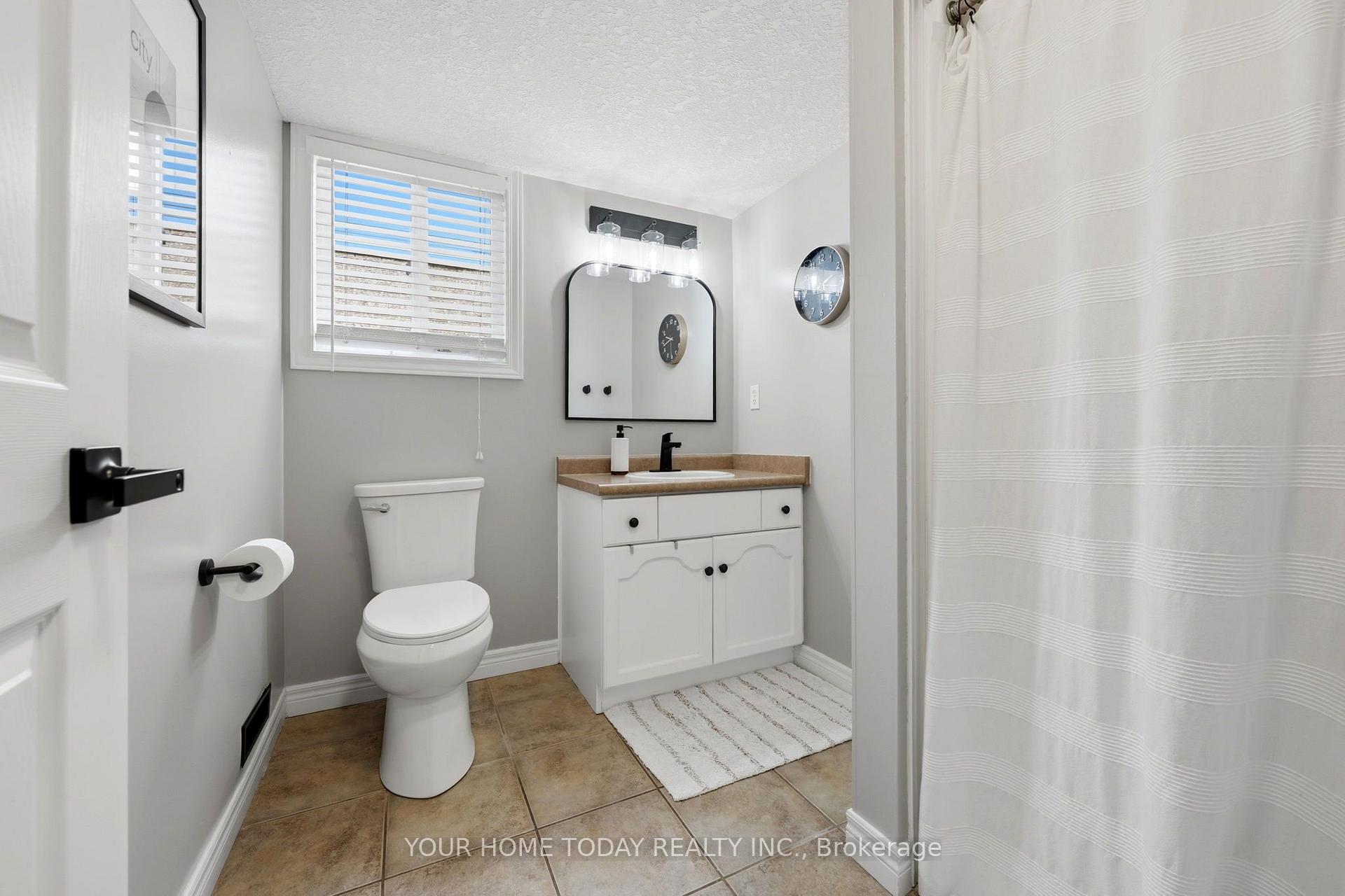 Photo 22 of 19 Rachlin Drive, Halton Hills, Acton — HOMEH