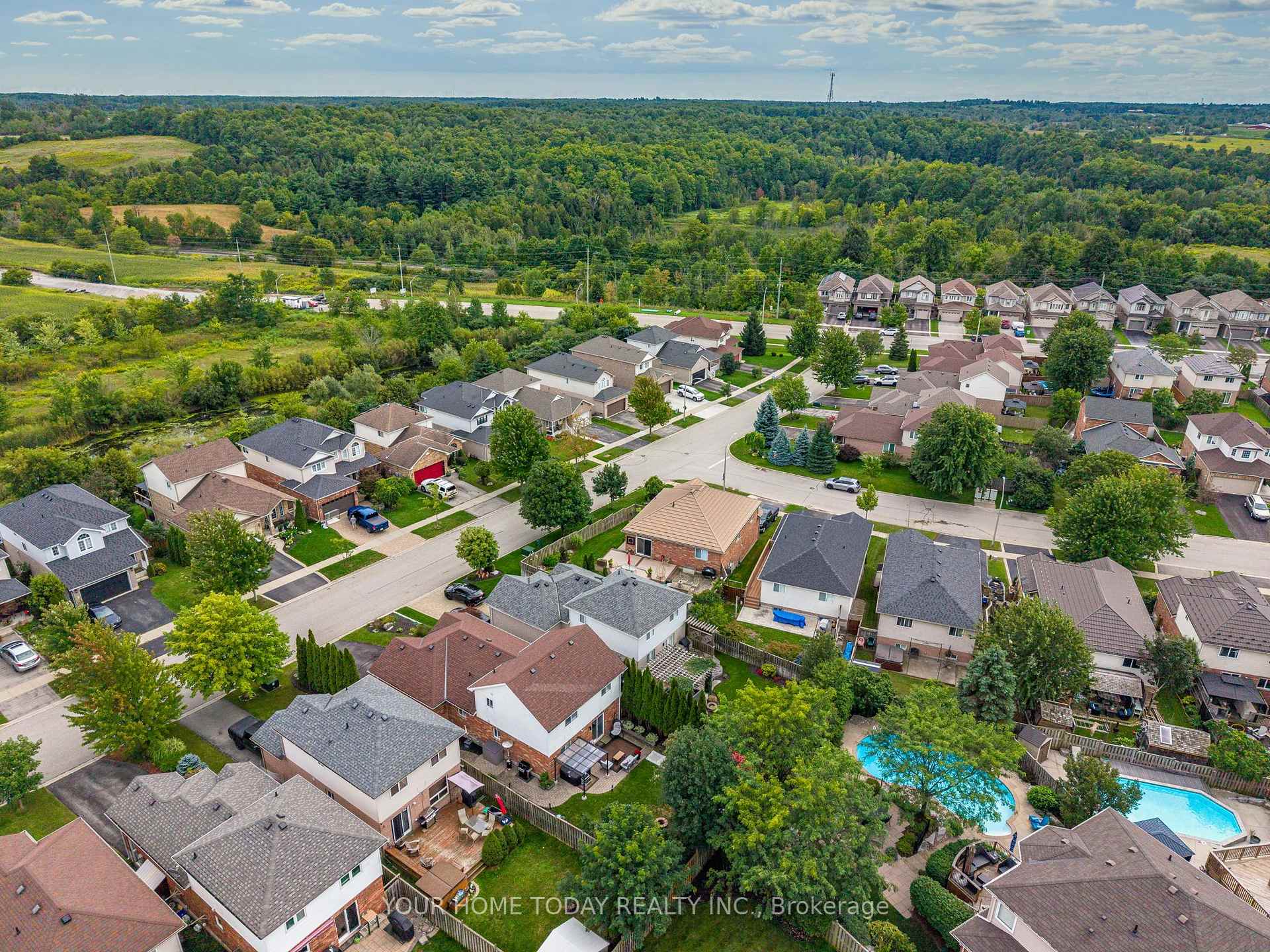 Photo 43 of 19 Rachlin Drive, Halton Hills, Acton — HOMEH