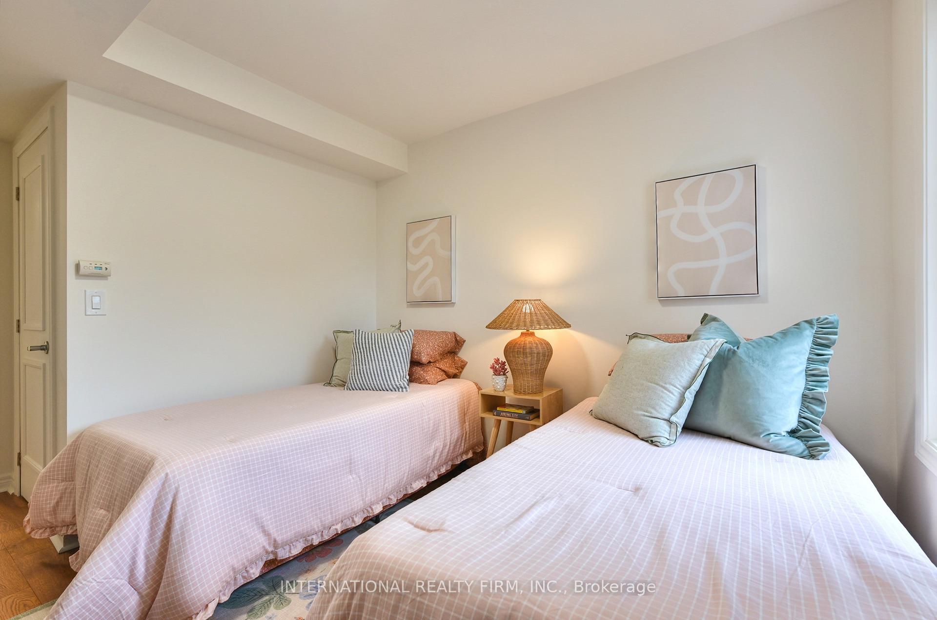 Photo 16 of Unit 201, 60 Aerodrome Crescent, Toronto, Leaside — HOMEH