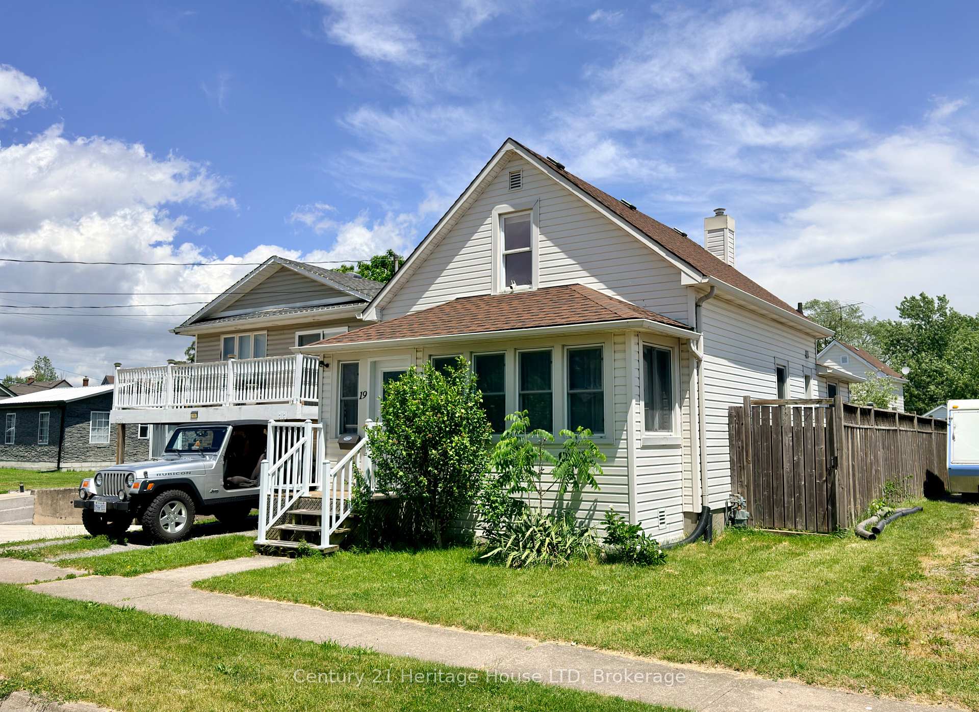 Photo of 19 Santone Avenue