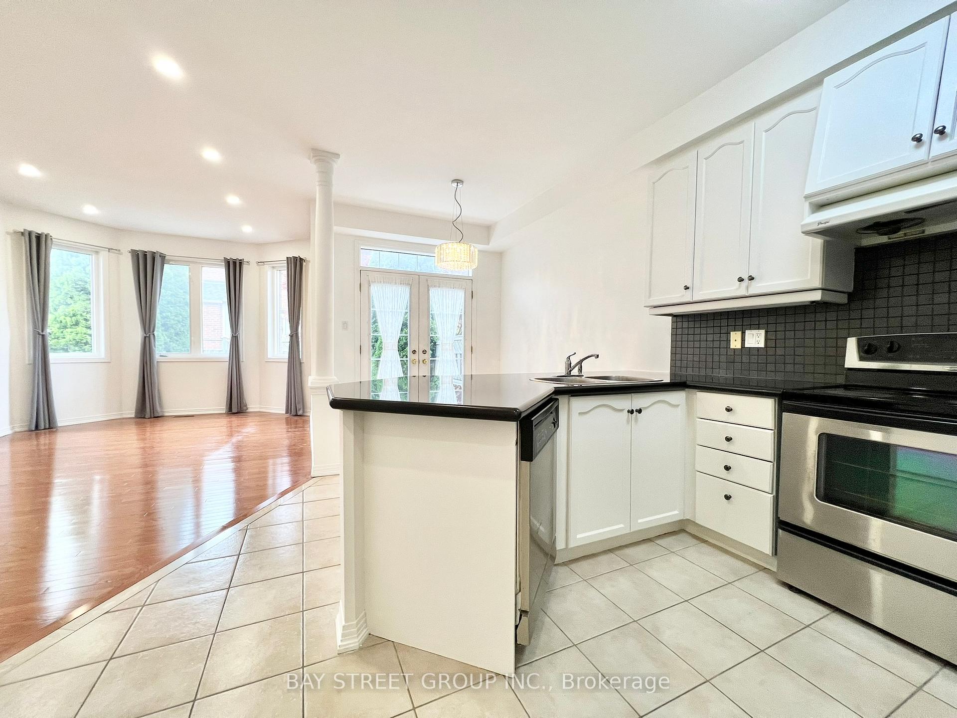 Photo 7 of 26 Whitford Road, Markham, Cachet — HOMEH