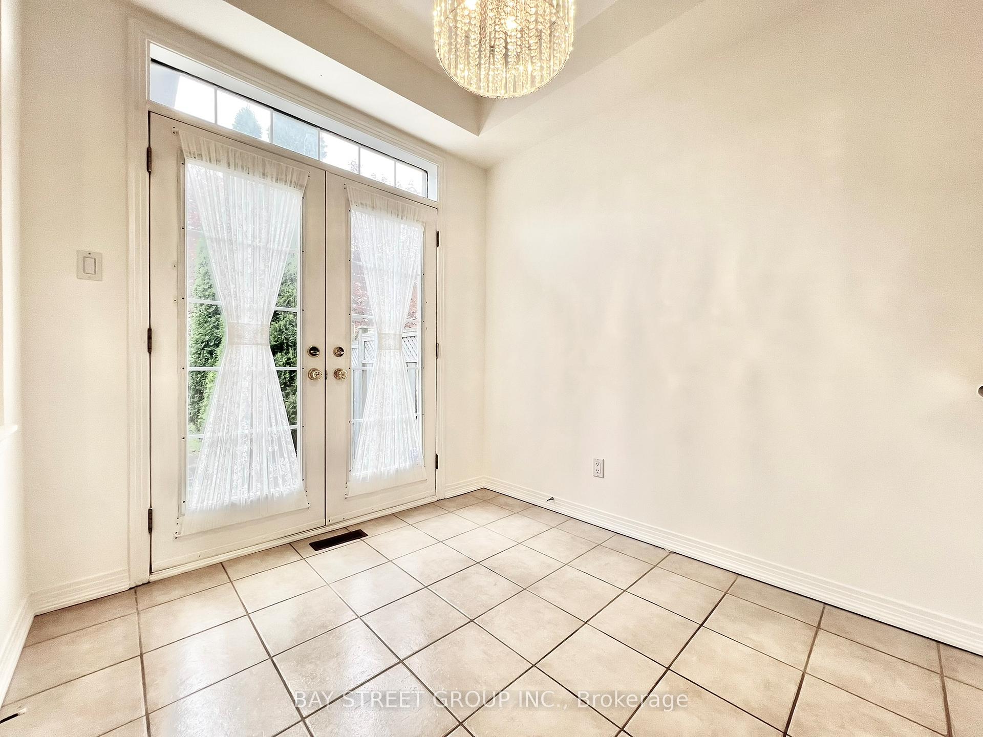 Photo 16 of 26 Whitford Road, Markham, Cachet — HOMEH