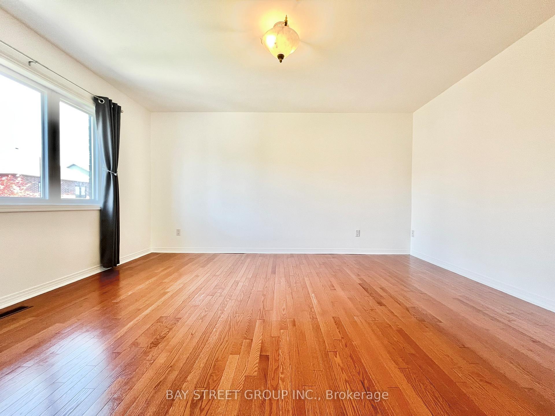 Photo 19 of 26 Whitford Road, Markham, Cachet — HOMEH