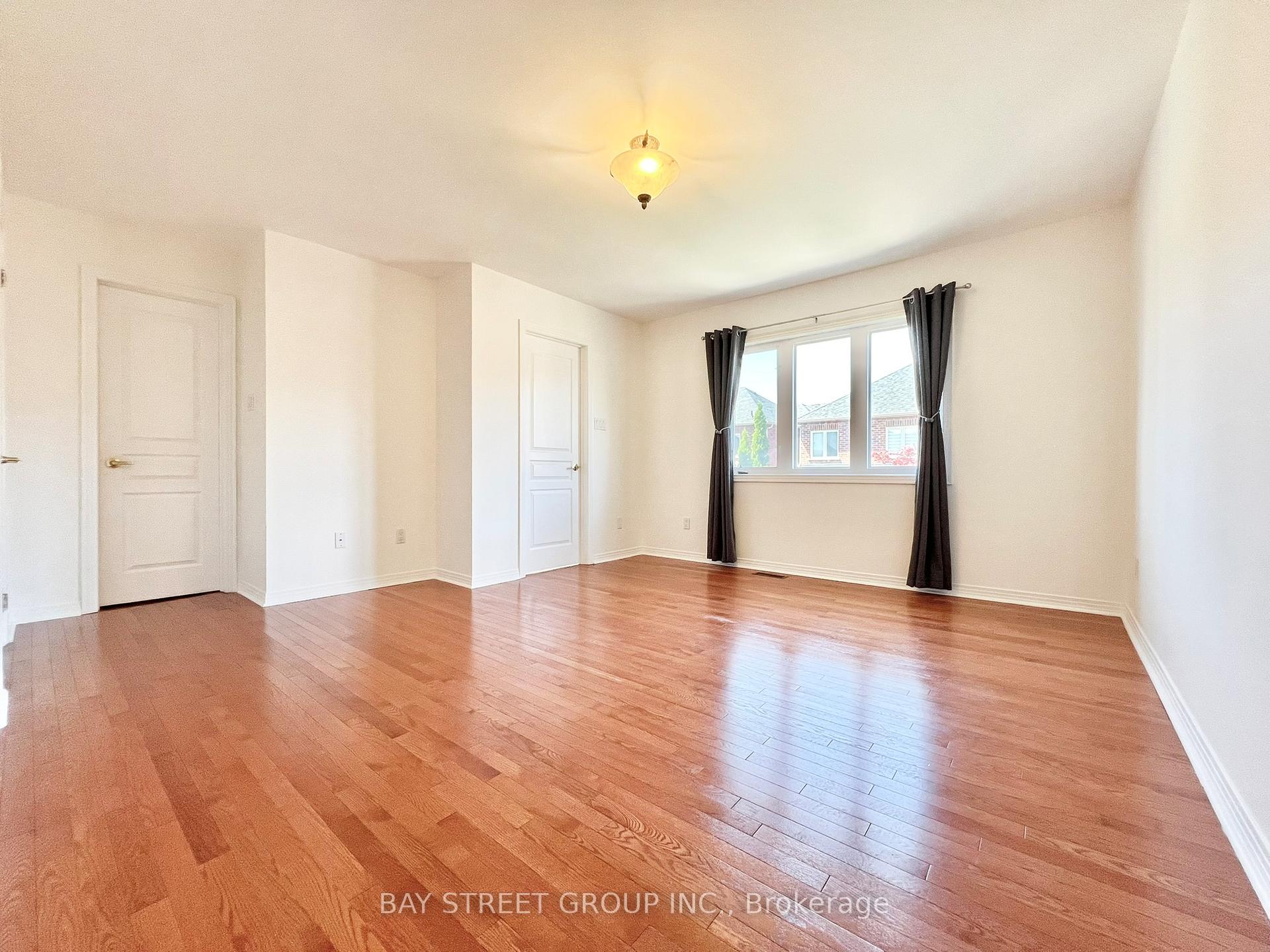 Photo 20 of 26 Whitford Road, Markham, Cachet — HOMEH