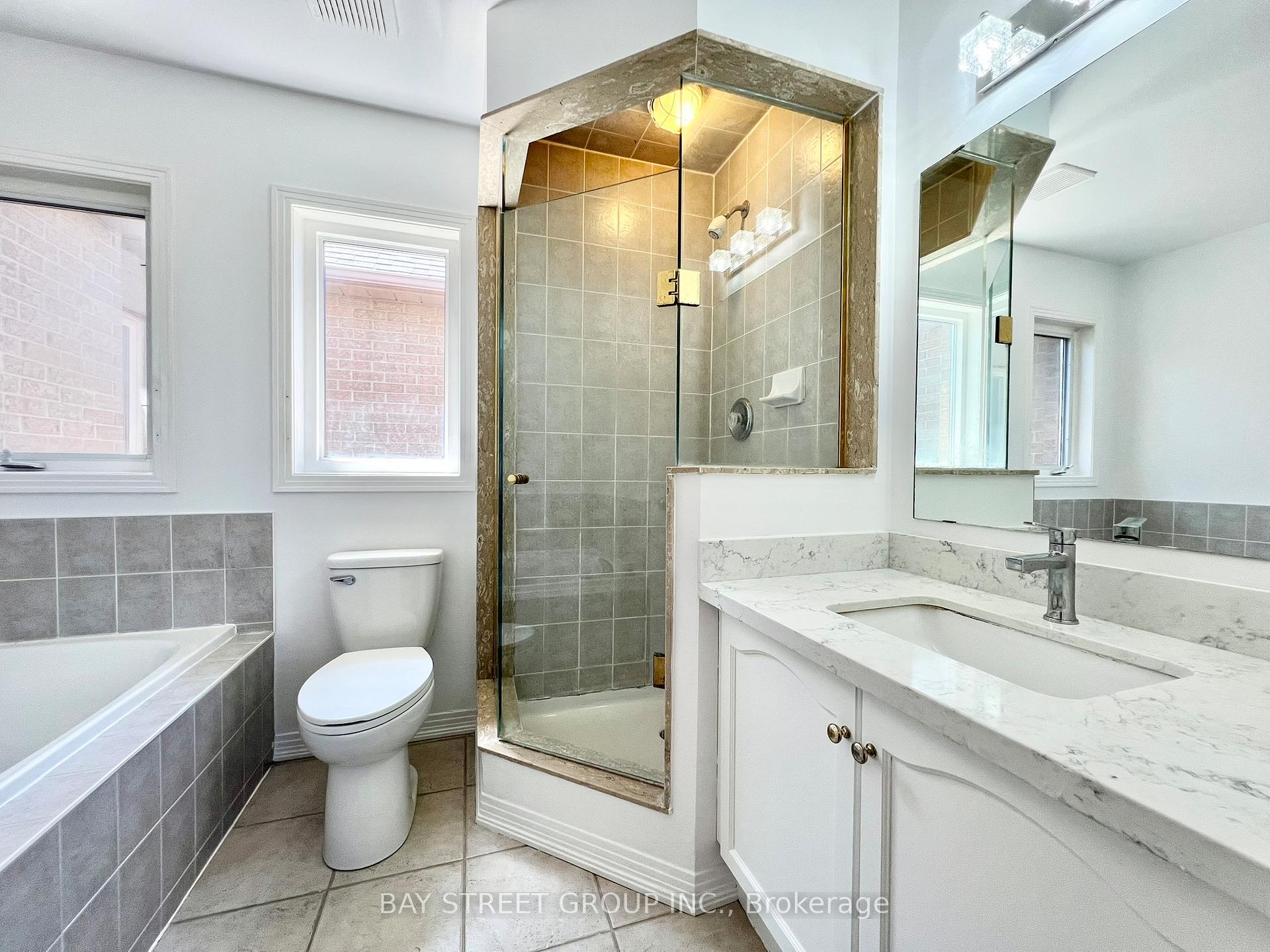 Photo 22 of 26 Whitford Road, Markham, Cachet — HOMEH