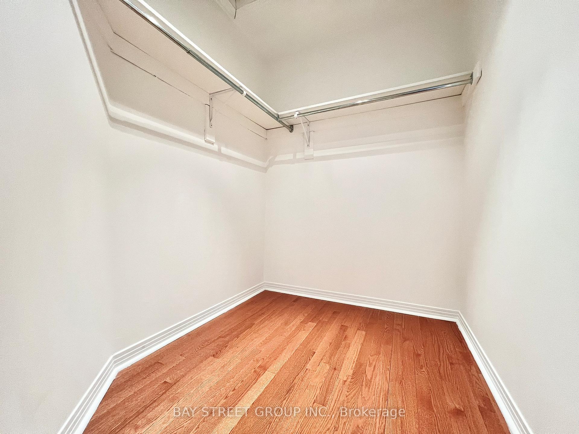 Photo 24 of 26 Whitford Road, Markham, Cachet — HOMEH