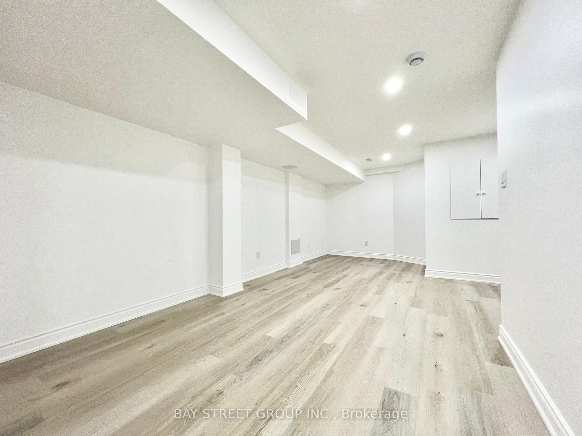 Photo 32 of 26 Whitford Road, Markham, Cachet — HOMEH