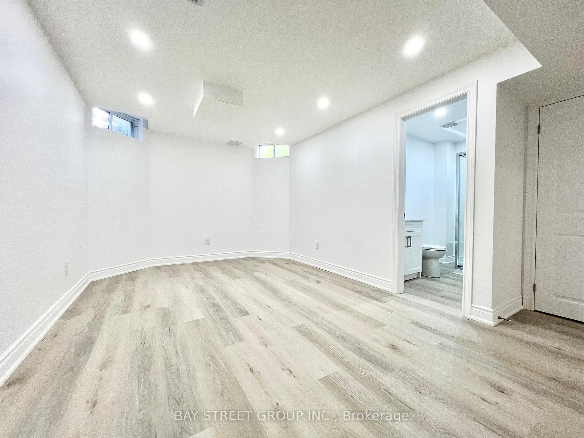 Photo 33 of 26 Whitford Road, Markham, Cachet — HOMEH