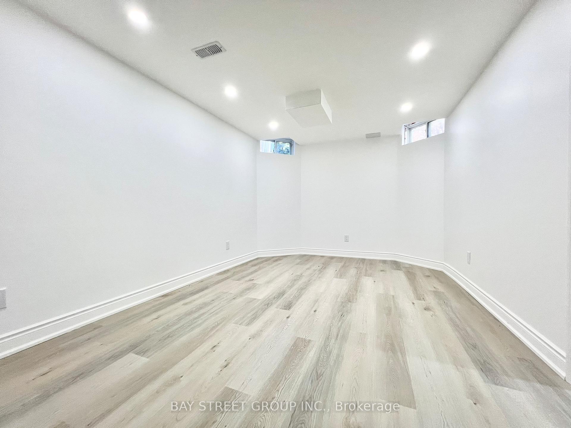 Photo 34 of 26 Whitford Road, Markham, Cachet — HOMEH
