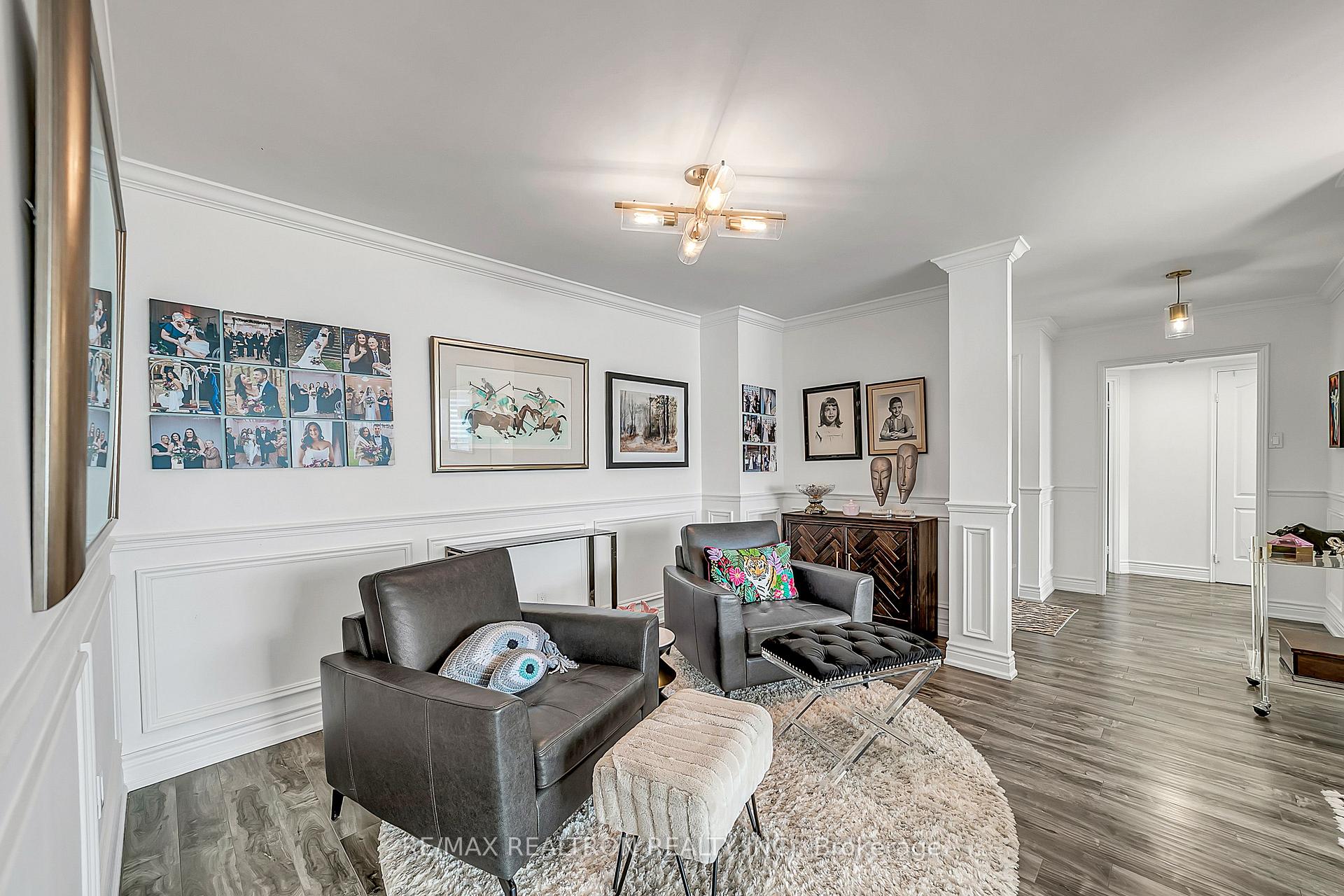 Photo 13 of Unit 810, 7 Townsgate Drive, Vaughan, Crestwood-Springfarm-Yorkhill — HOMEH