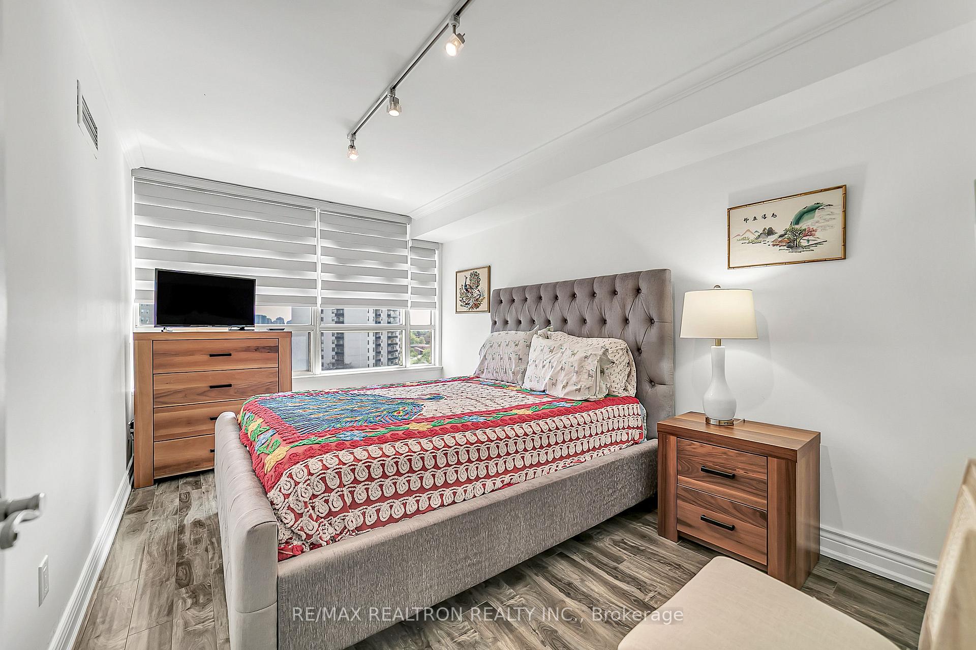 Photo 23 of Unit 810, 7 Townsgate Drive, Vaughan, Crestwood-Springfarm-Yorkhill — HOMEH