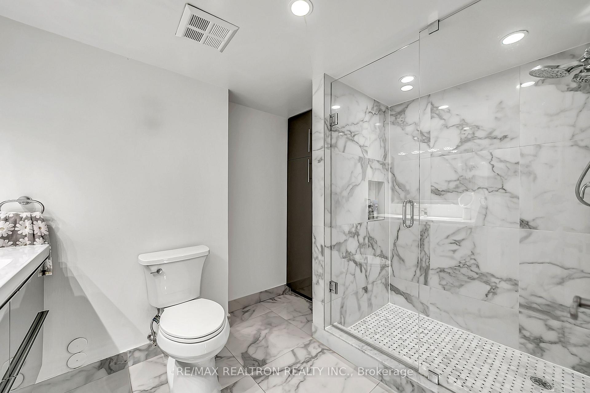Photo 18 of Unit 810, 7 Townsgate Drive, Vaughan, Crestwood-Springfarm-Yorkhill — HOMEH