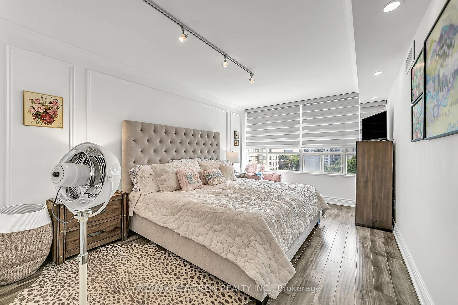 Photo 20 of Unit 810, 7 Townsgate Drive, Vaughan, Crestwood-Springfarm-Yorkhill — HOMEH