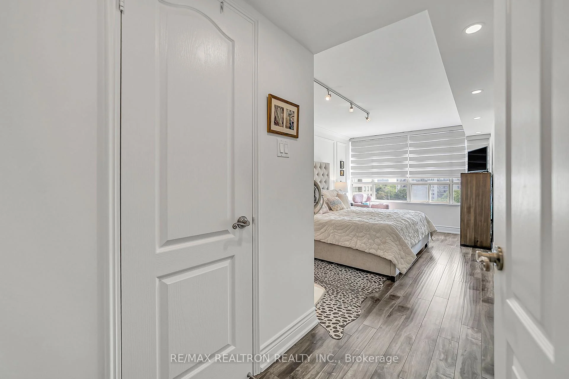 Photo 29 of Unit 810, 7 Townsgate Drive, Vaughan, Crestwood-Springfarm-Yorkhill — HOMEH