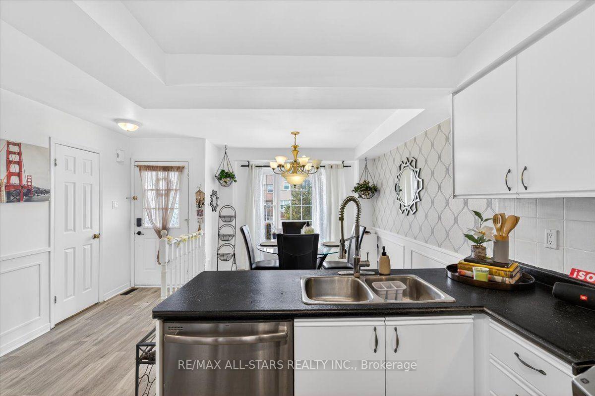 Photo 11 of Unit 3, 119 Spring Road, Georgina, Keswick North — HOMEH