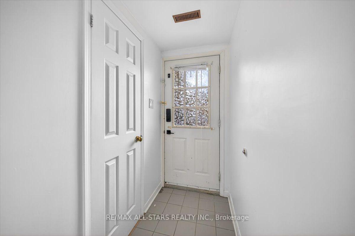 Photo 39 of Unit 3, 119 Spring Road, Georgina, Keswick North — HOMEH