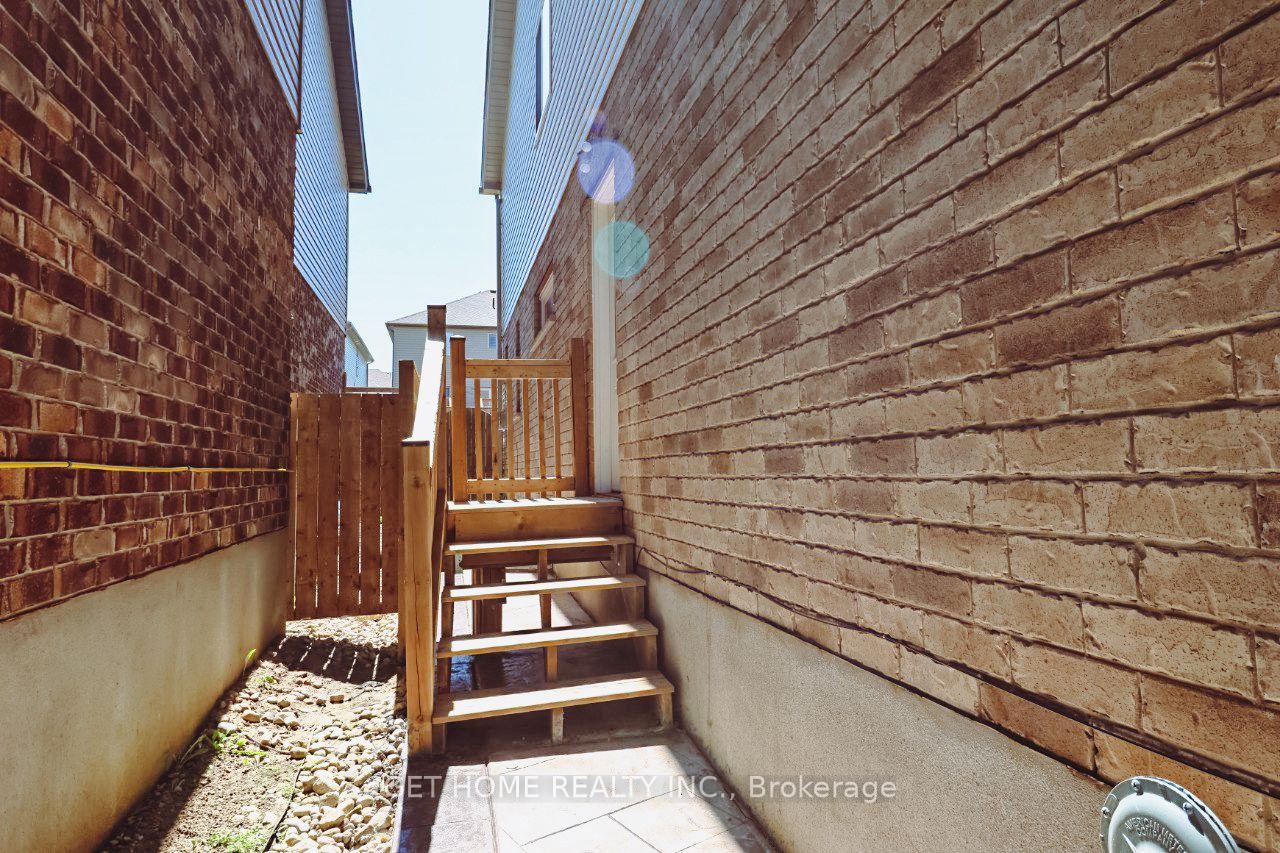 Photo 53 of 541 Starwood Drive, Guelph, Grange Road — HOMEH