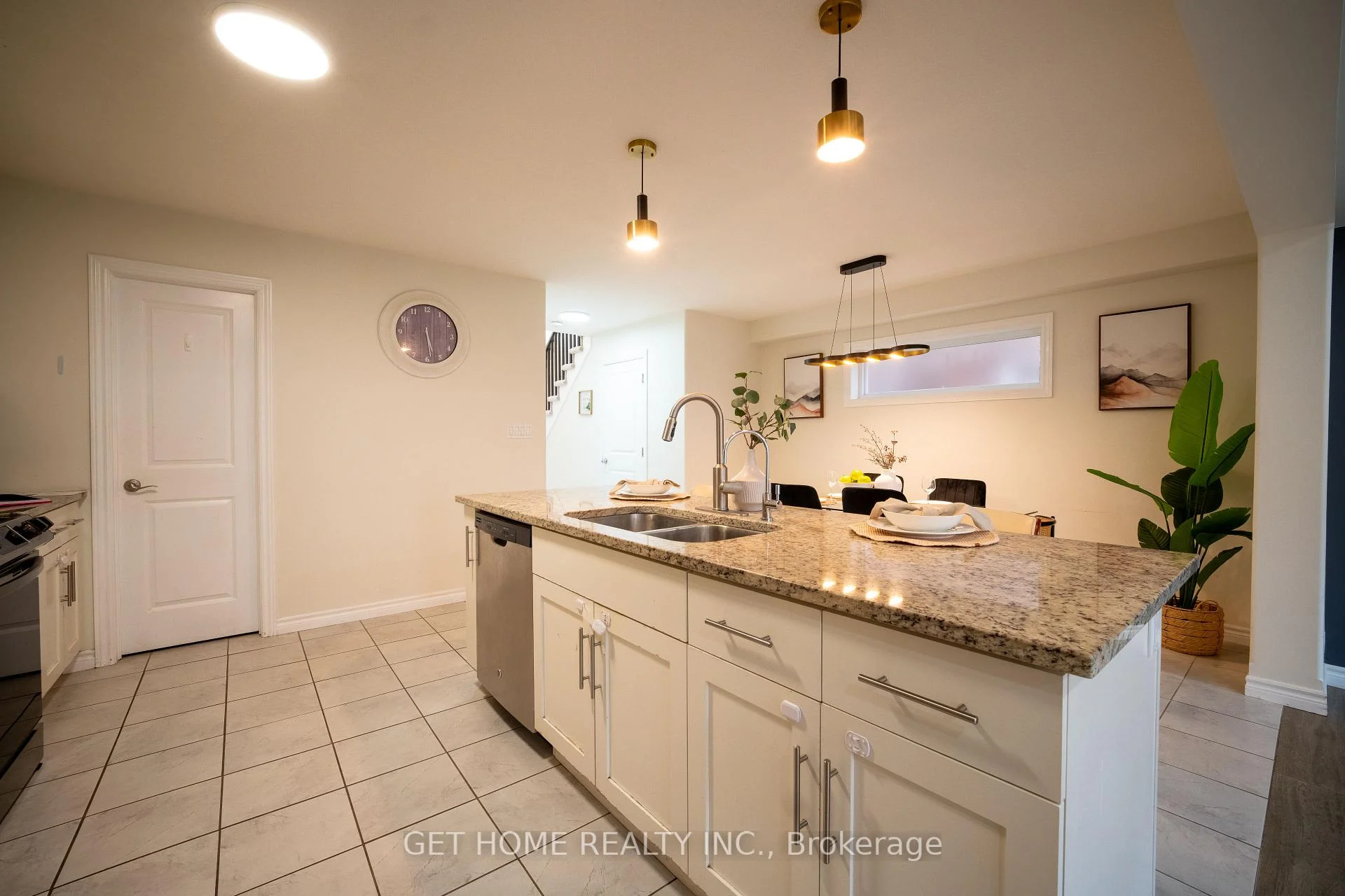 Photo 17 of 541 Starwood Drive, Guelph, Grange Road — HOMEH