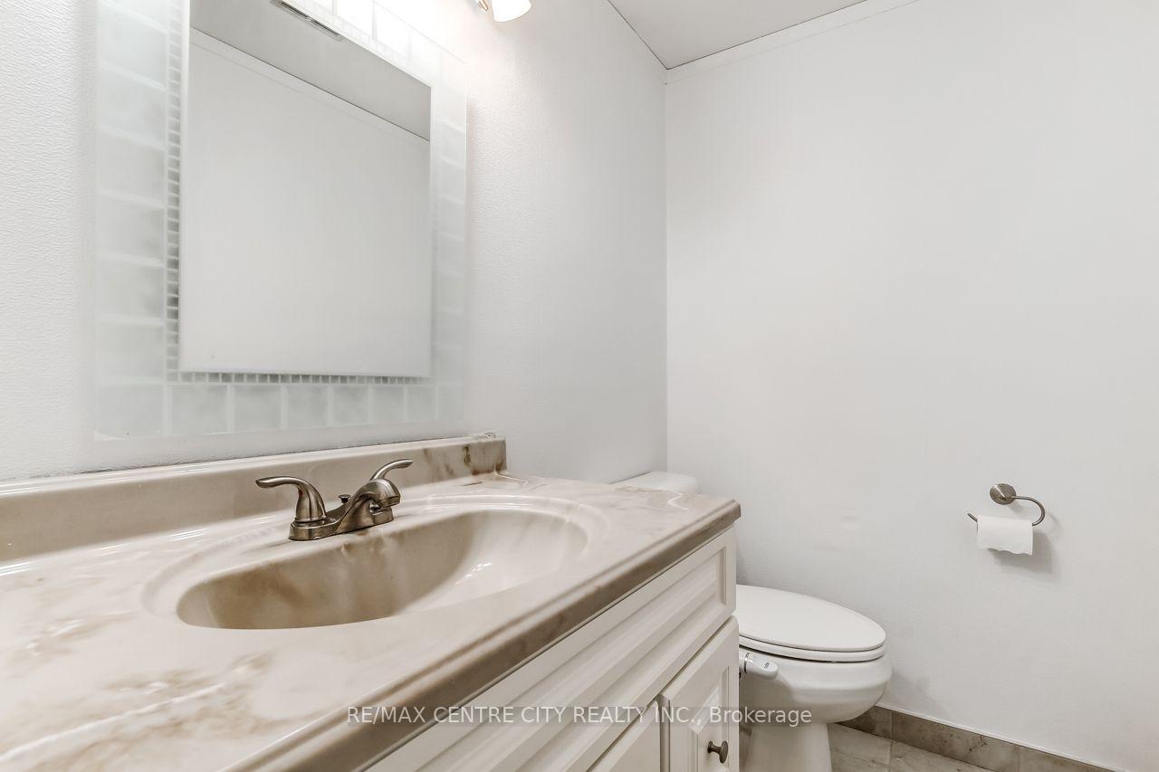 Photo 20 of 10 Runnymede Crescent, London, North J — HOMEH
