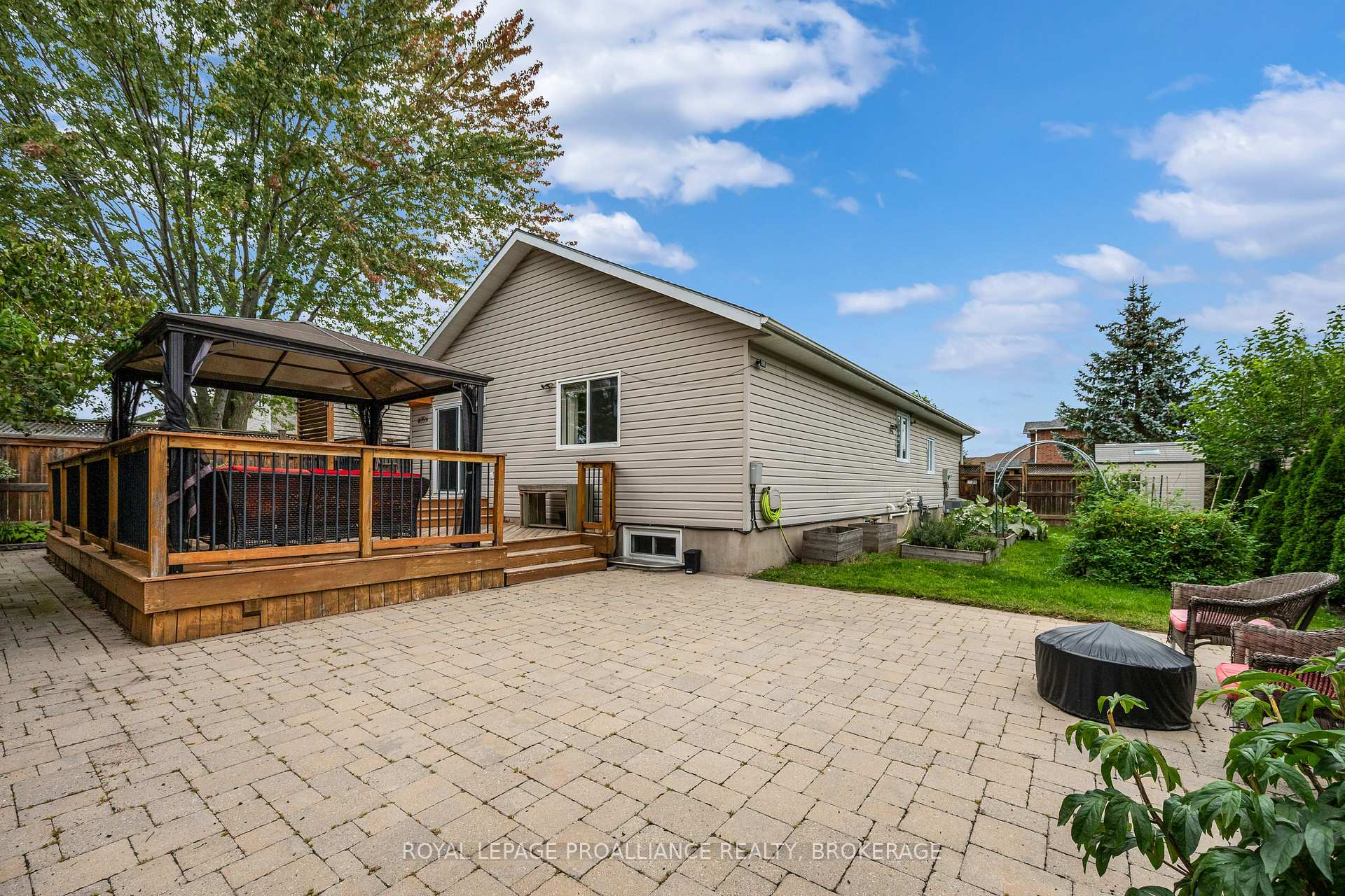 Photo 6 of 164 Amy Lynn Drive, Loyalist, Amherstview — HOMEH