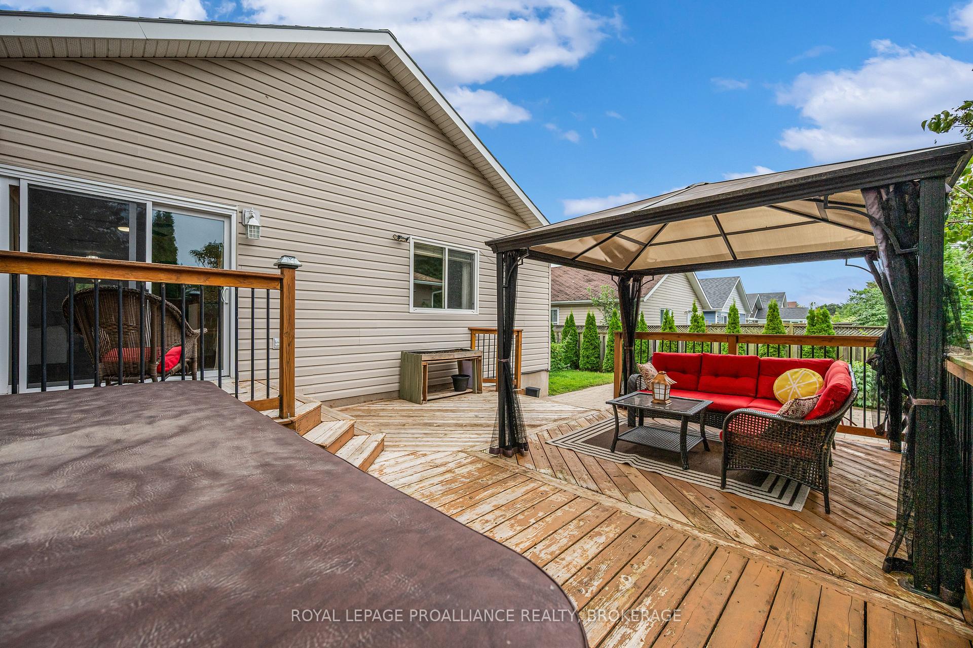 Photo 10 of 164 Amy Lynn Drive, Loyalist, Amherstview — HOMEH