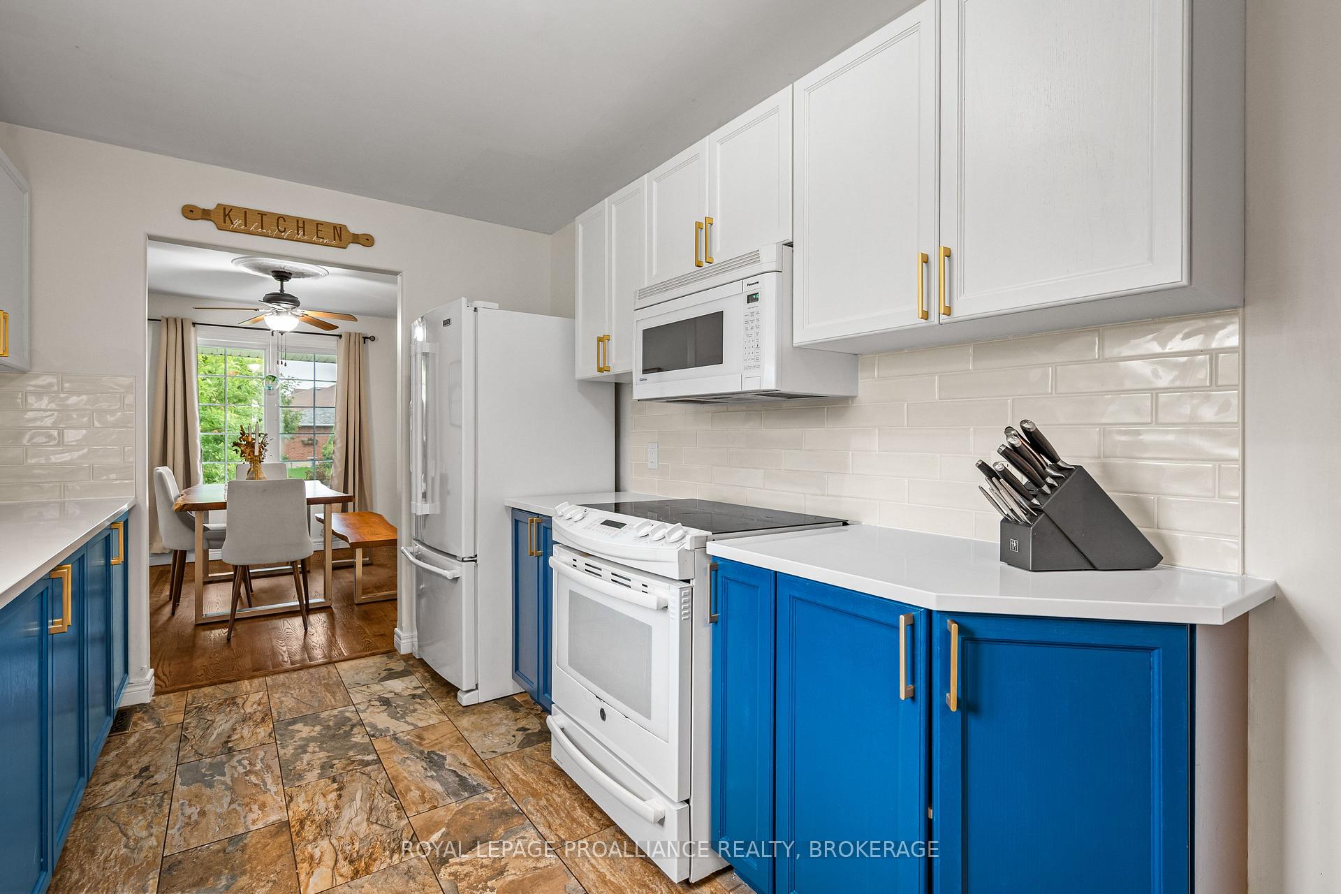 Photo 24 of 164 Amy Lynn Drive, Loyalist, Amherstview — HOMEH