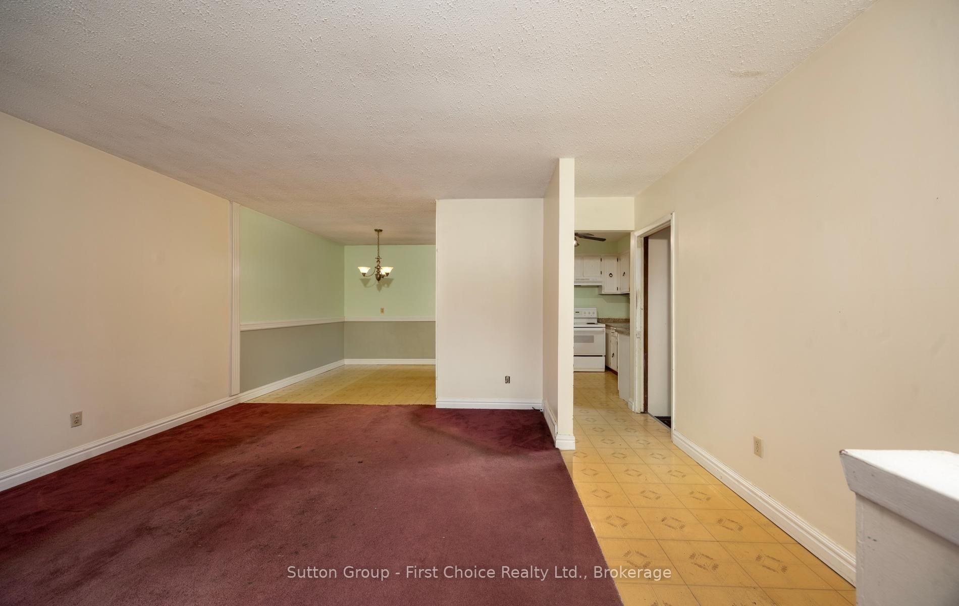 Photo 9 of 380 Maple Avenue, Stratford — HOMEH