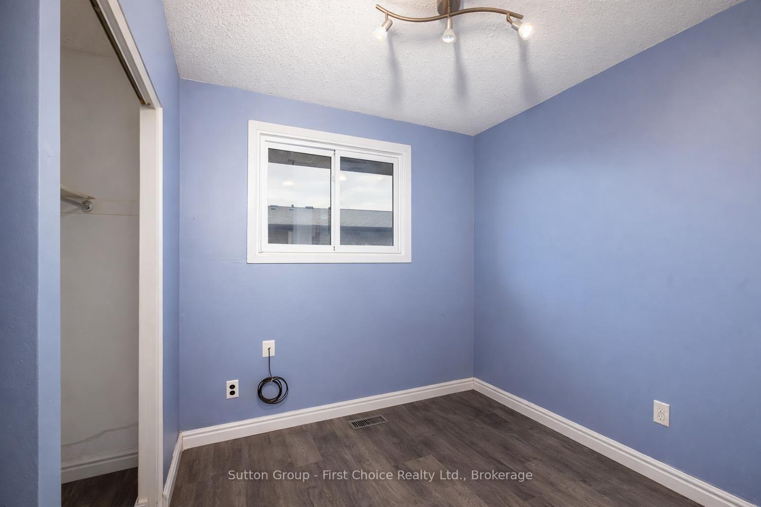 Photo 19 of 380 Maple Avenue, Stratford — HOMEH