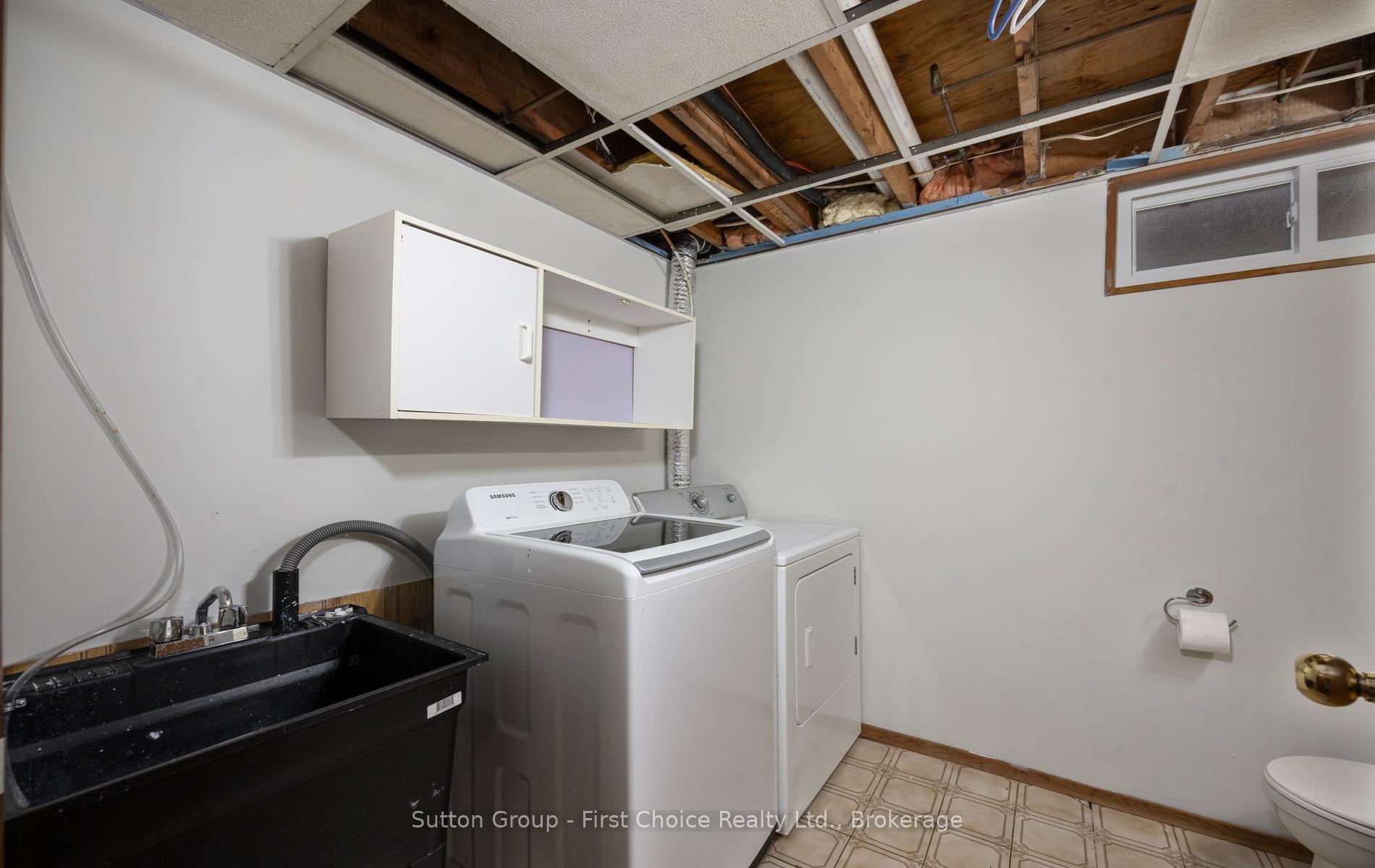 Photo 27 of 380 Maple Avenue, Stratford — HOMEH