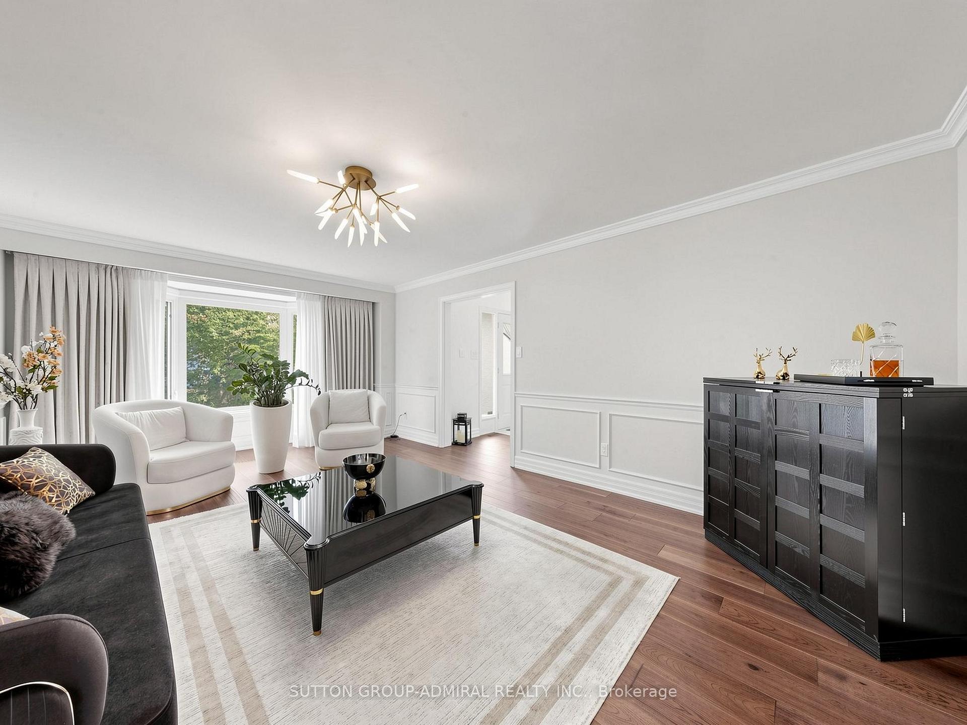 Photo 5 of 48 Petch Crescent, Aurora, Aurora Highlands — HOMEH