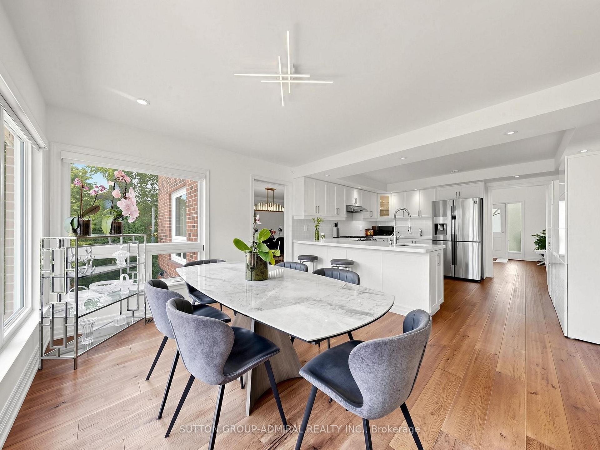 Photo 13 of 48 Petch Crescent, Aurora, Aurora Highlands — HOMEH