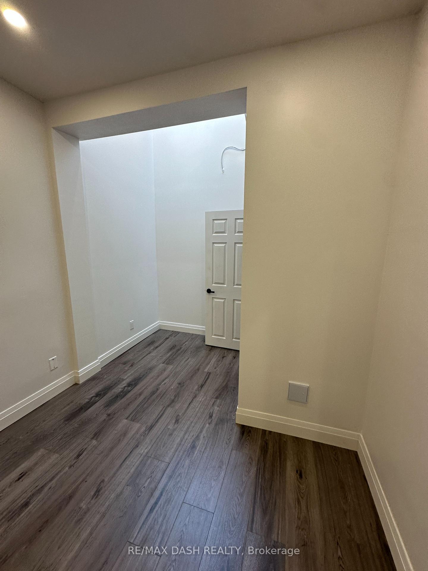 Photo 4 of Unit 4FL, 565 Yonge Street, Toronto, Church-Yonge Corridor — HOMEH