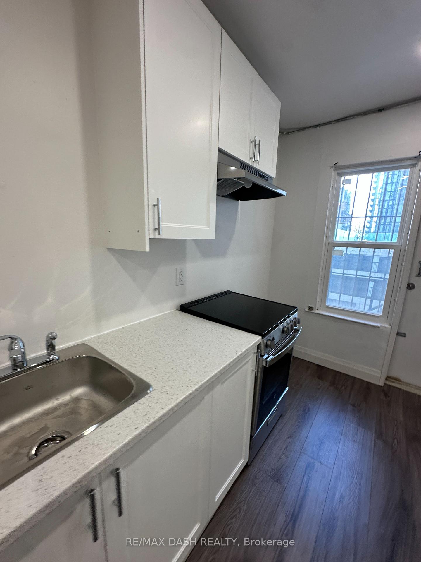 Photo 7 of Unit 4FL, 565 Yonge Street, Toronto, Church-Yonge Corridor — HOMEH